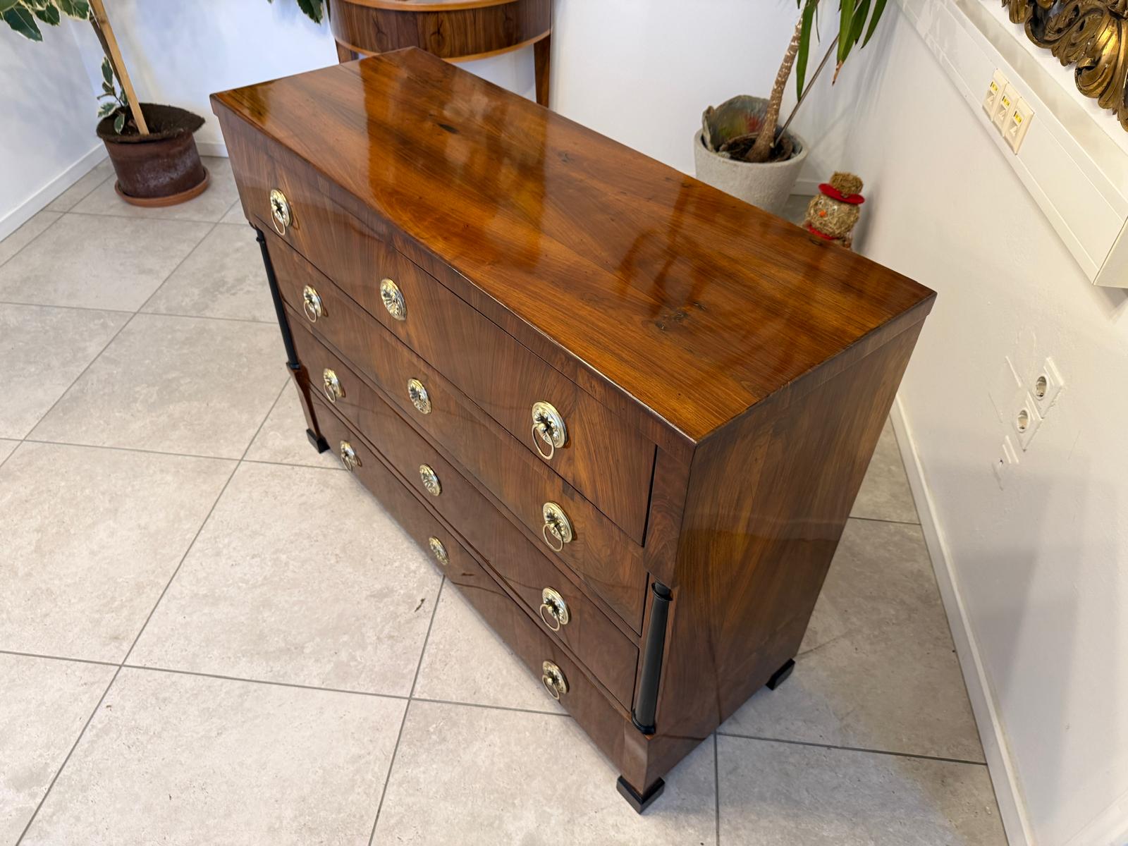 Restaurierte Biedermeier Kommode 4 Ladenkommode Nussholz G2391
