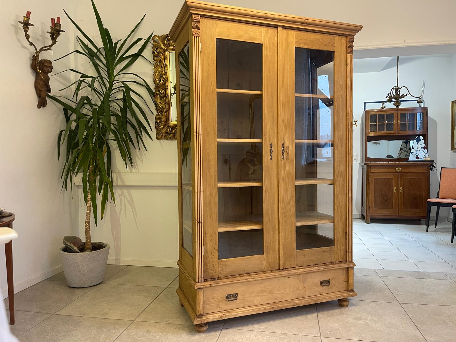 Bäuerliche Vitrine Bauernvitrine Bauernschrank Naturholz Bücherschrank Bauernmöbel A5132