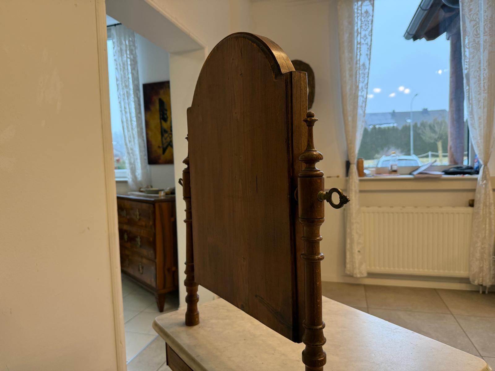 Originaler Altdeutscher Schminktisch Beistelltisch Spieltischerl D1038