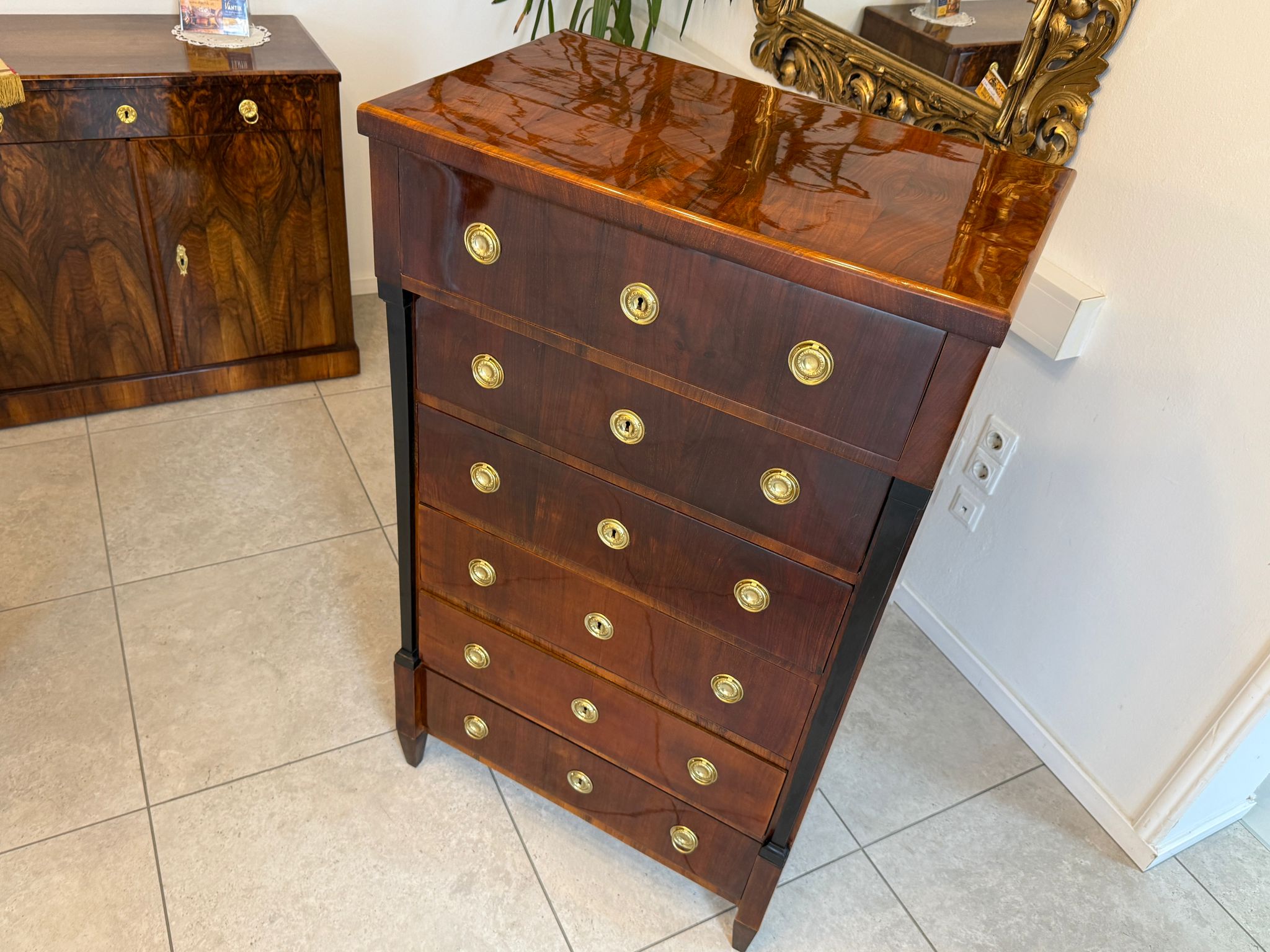 Sale Restaurierte Biedermeier Wochenkommode Nussholz Antiquität D1108