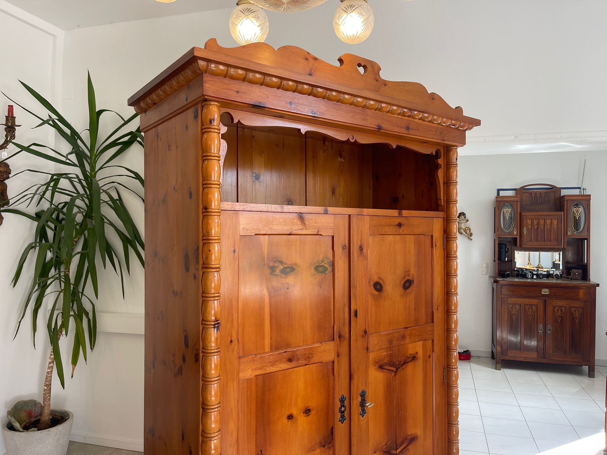 Antiker Zirbenholz Schrank Kasten Bauerschrank Kleiderkasten Bauernkasten G1662