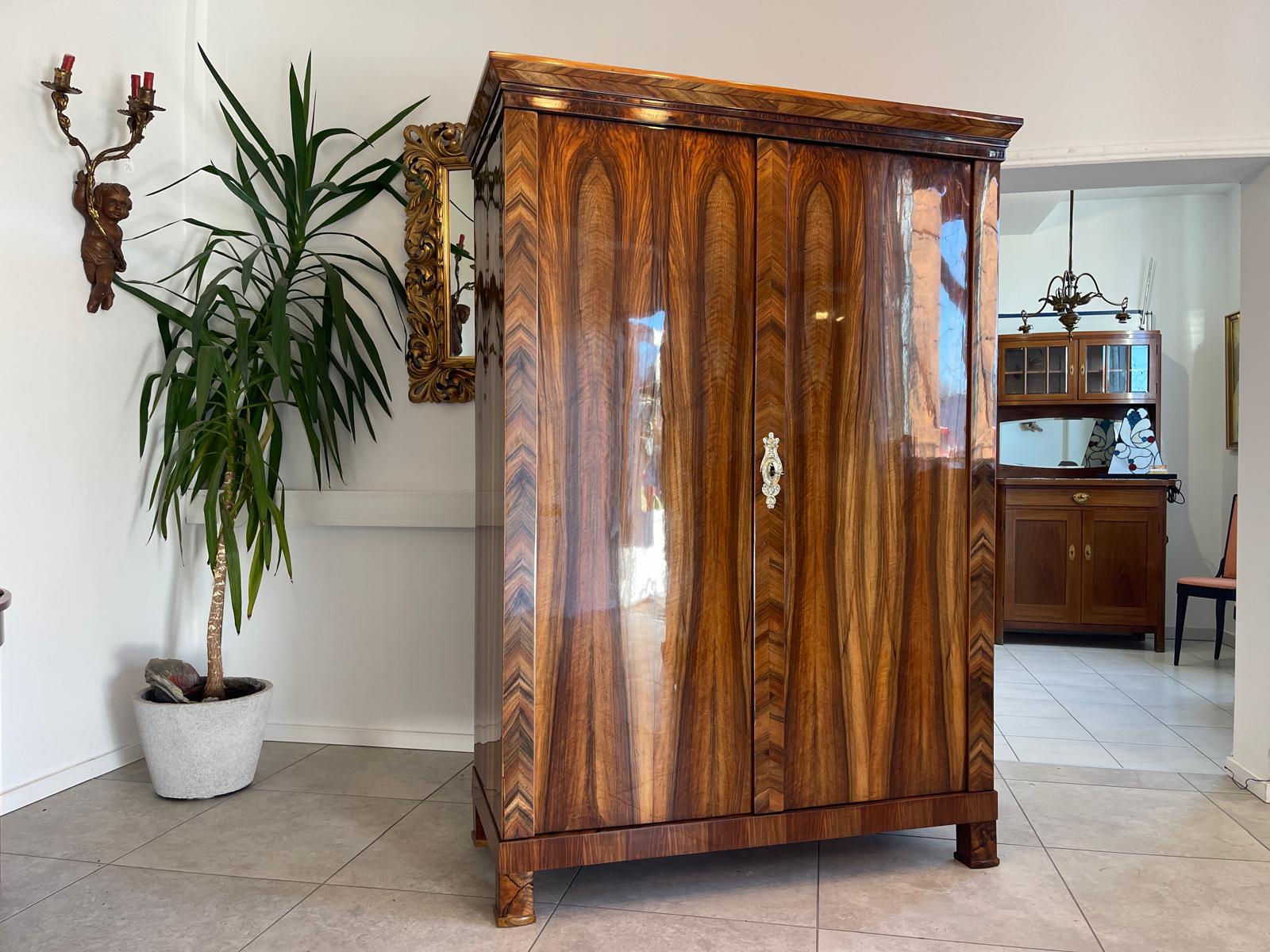 b702c36c-8d6a-4fa0-b5b1-6399e91796b4-1 Sale Original Biedermeier Schrank Kasten Restauriert Traum A5111