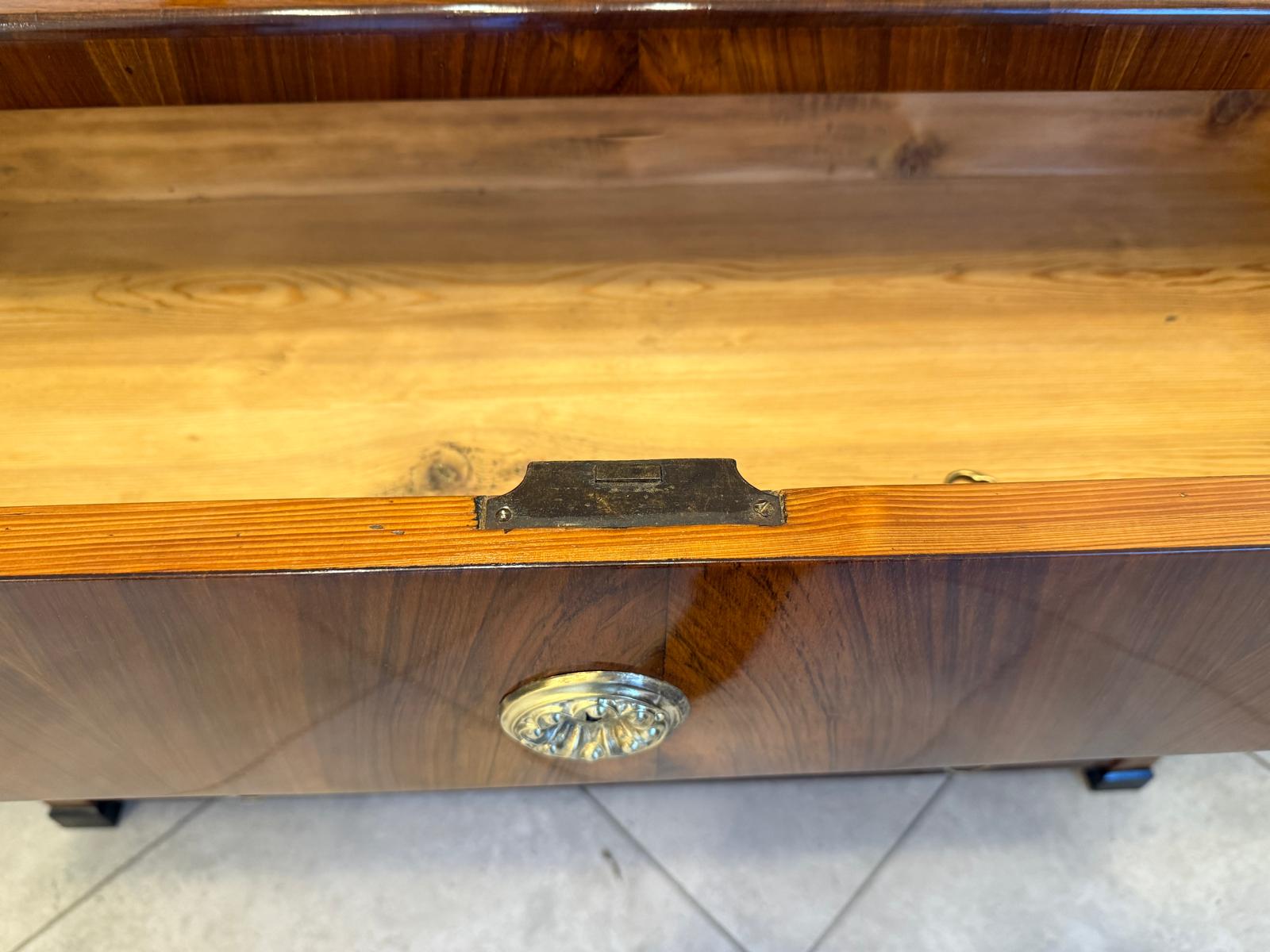 Restaurierte Biedermeier Kommode 4 Ladenkommode Nussholz G2391