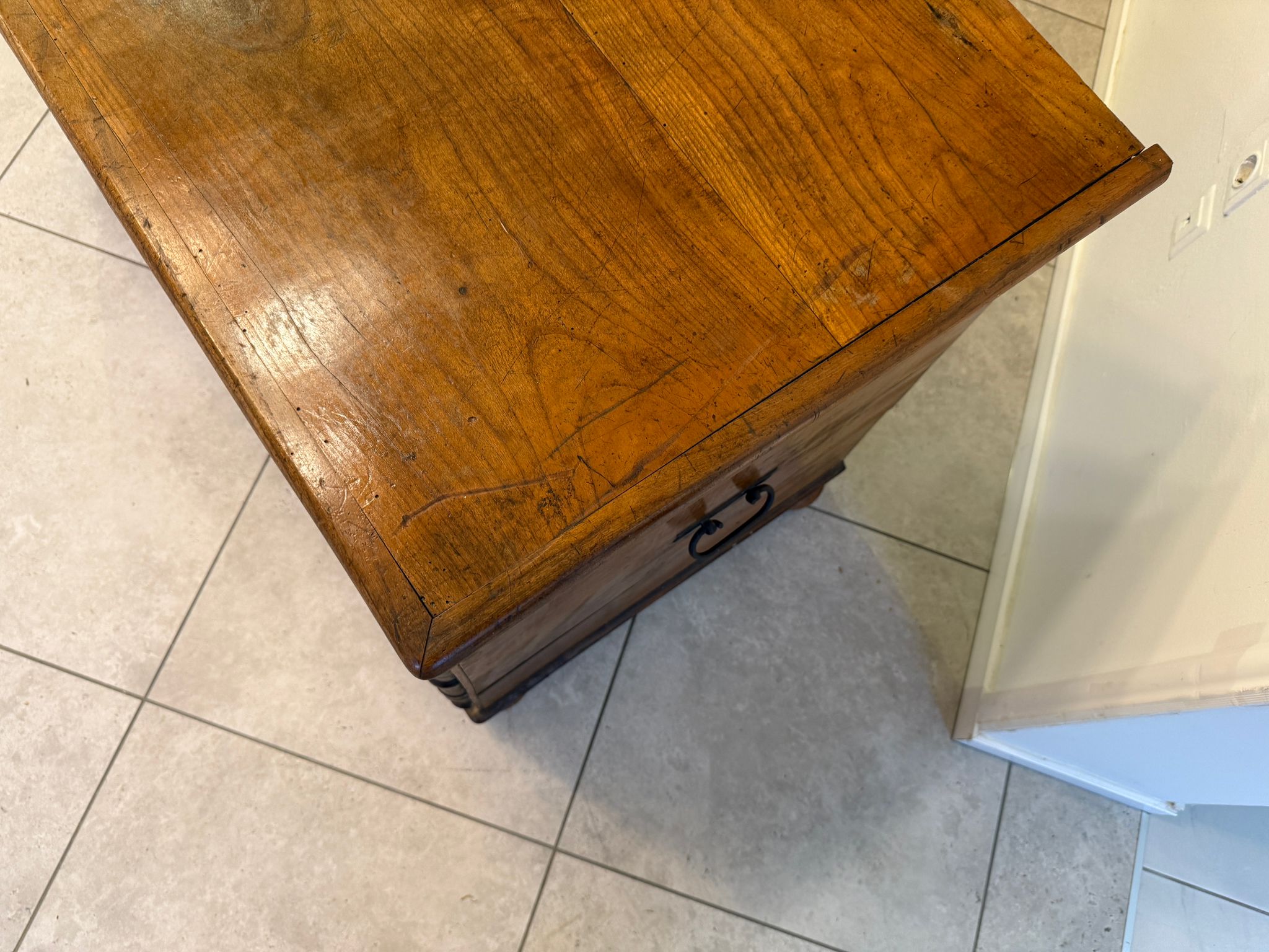 Urige handbemalte Tiroler Truhe Landhaustruhe Bauerntruhe G2311