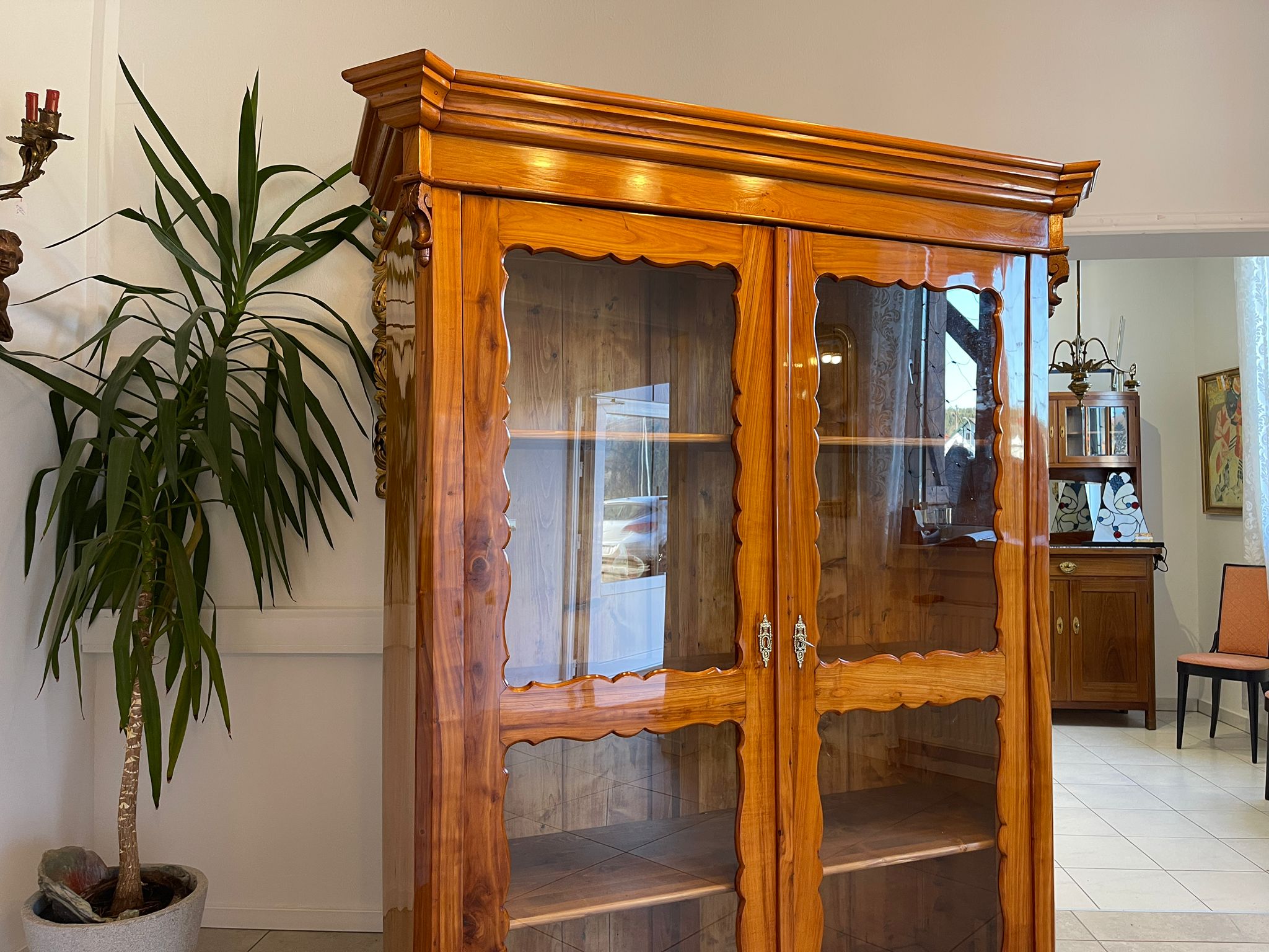 89190b85-d758-44a7-9e3f-5a94eec2c5fb Biedermeier Bücherschrank Antique Kirschholz Glasvitrine Restauriert A5108