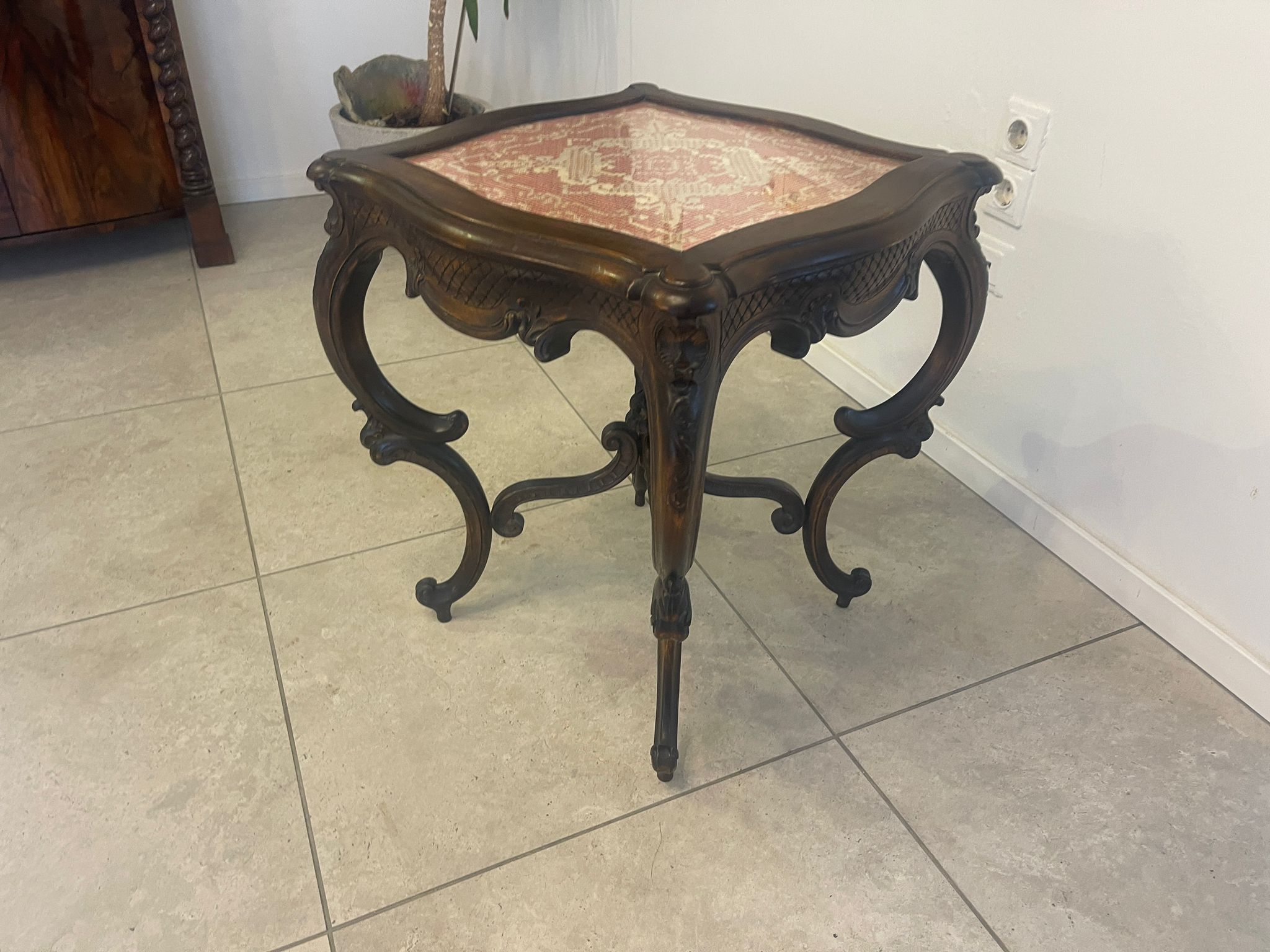 99e1af5e-1767-43bd-8c3d-0baf5277eb8b Beistell Tisch Barocktisch Pfeiferlbarock A4995