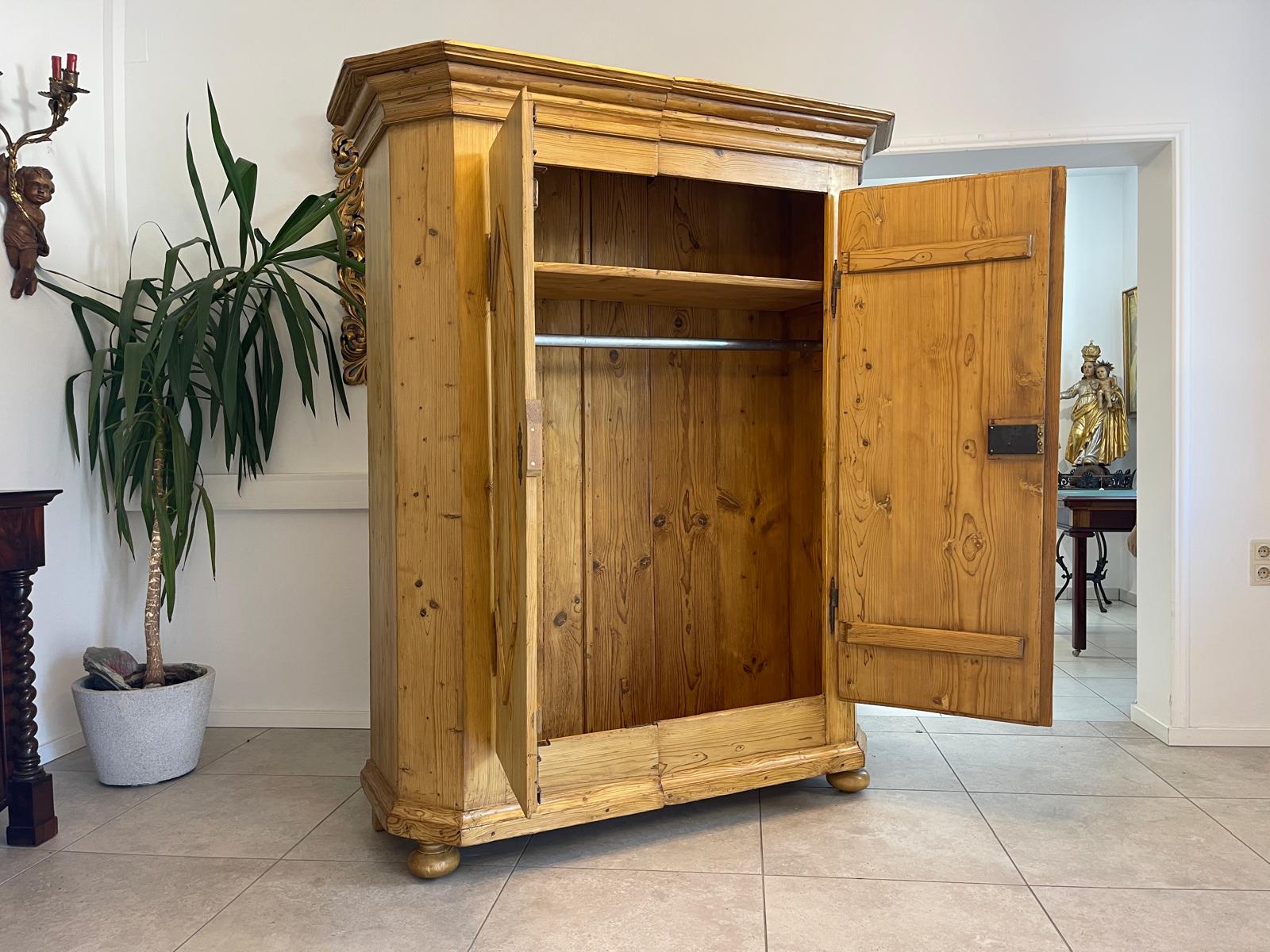 3af20e7c-a2a7-4526-9b1c-cd1b15743833 Bauernschrank Barockschrank Barock Hallenschrank Kasten A4976