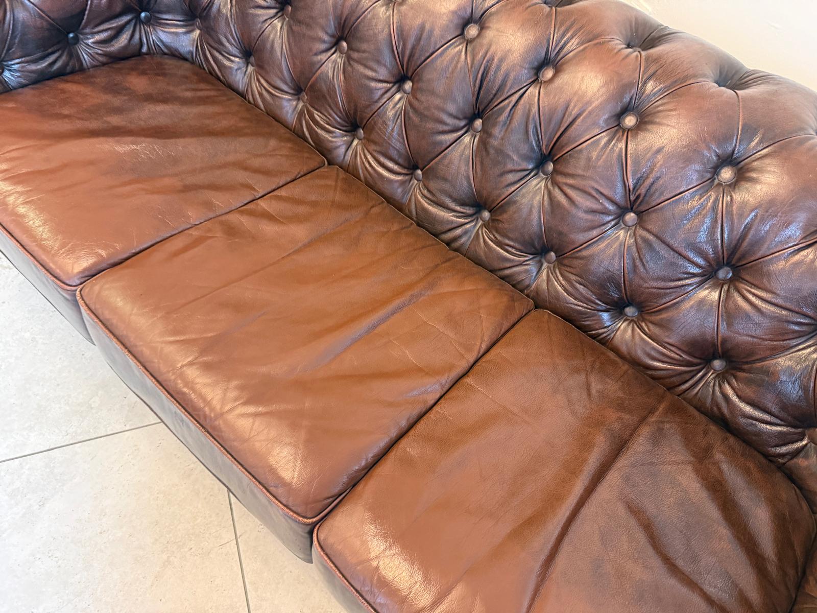 Chesterfield Ensemble 3 teilig Ledersofa Fauteuils Clubmöbel Cultmöbel D2844