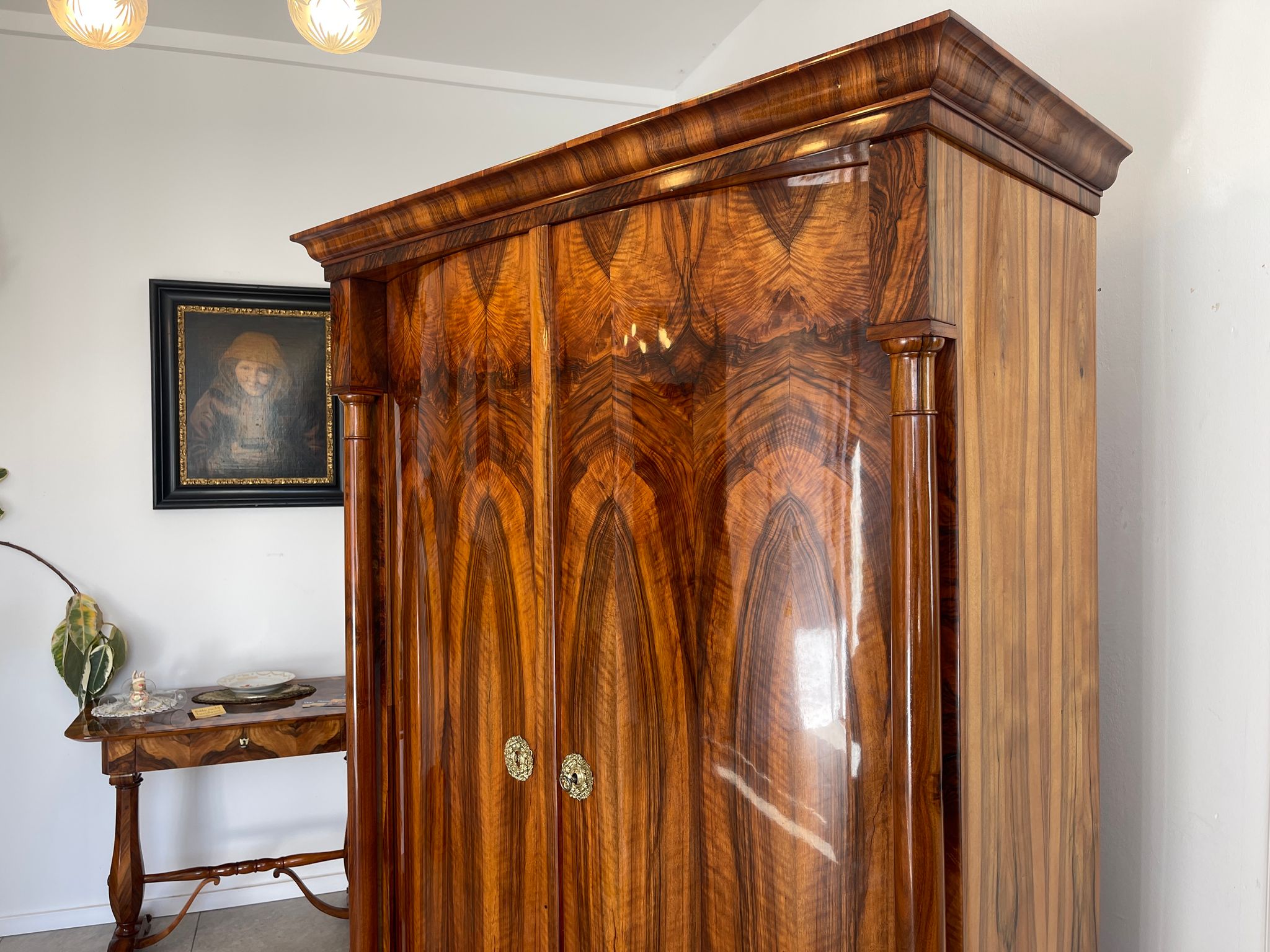 SALE Traum Empire Schrank Säulenschrank Restauriert Antiquität Marketiert G1378