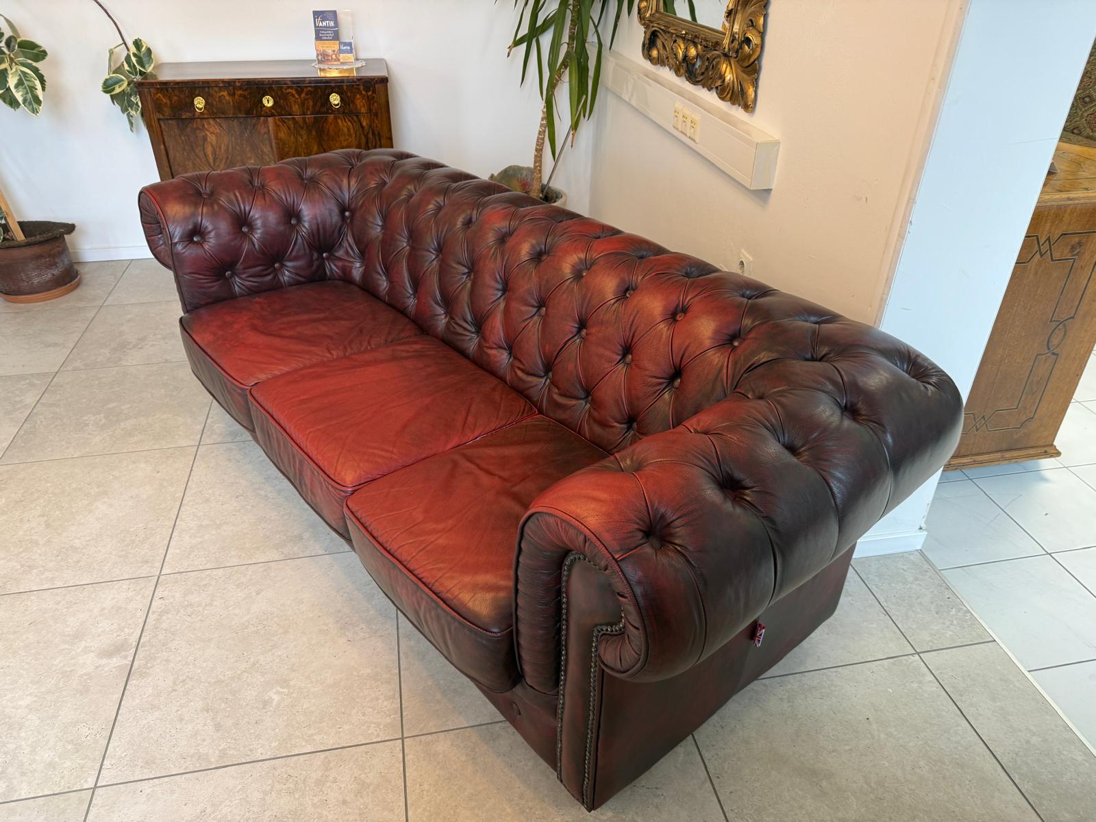 Chesterfield 3er Clubsofa Diwan Couch Oxblood Kultmöbel D1139