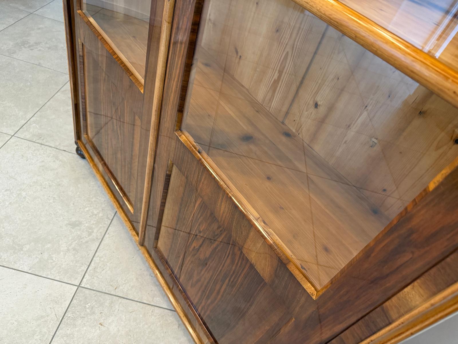 Sale Restaurierte Biedermeier Vitrine Bücherschrank Glasschrank G2046
