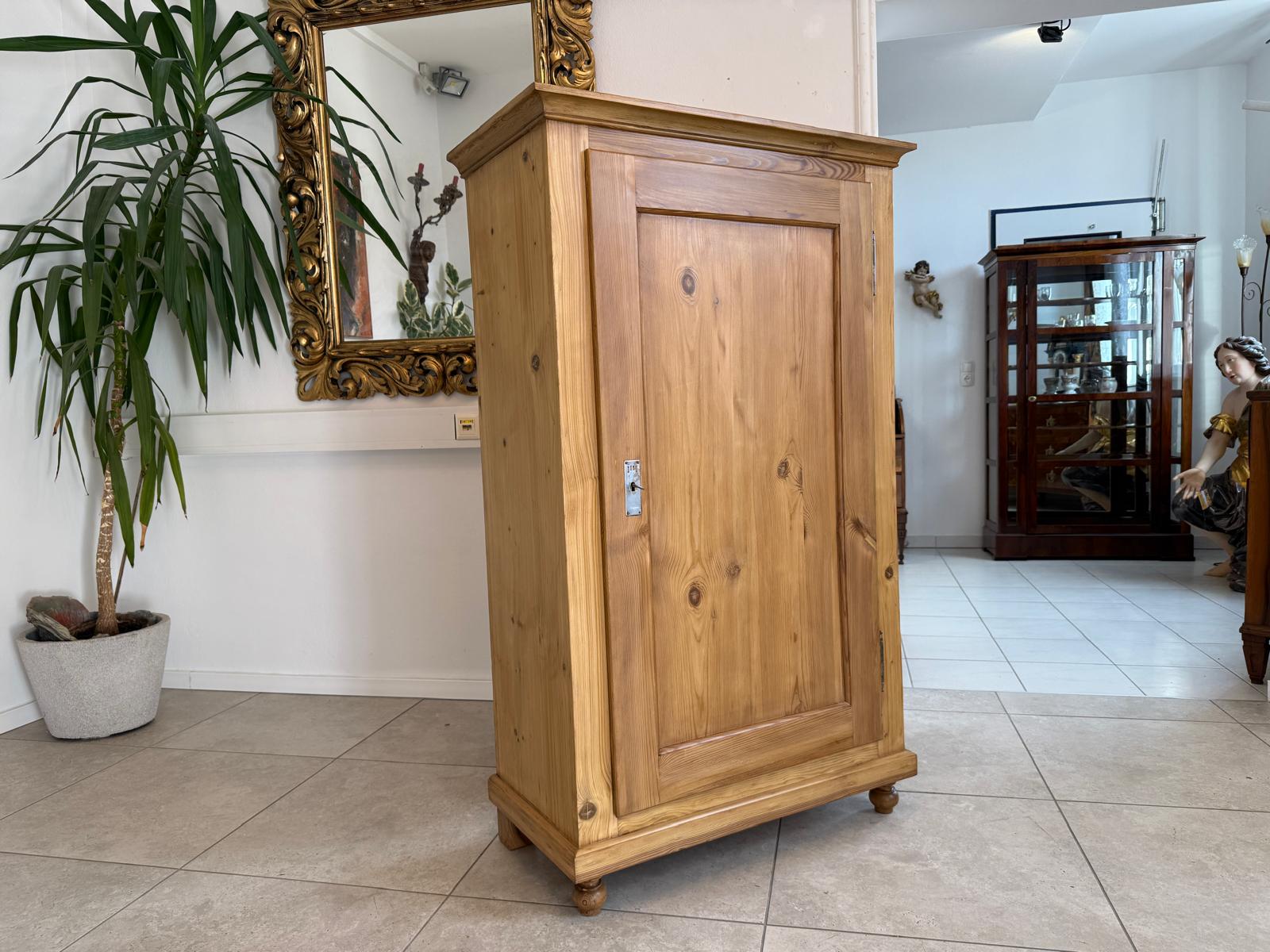 Bäuerliches Biedermeier Bauernschrank Halbschrank Vertiko G2201