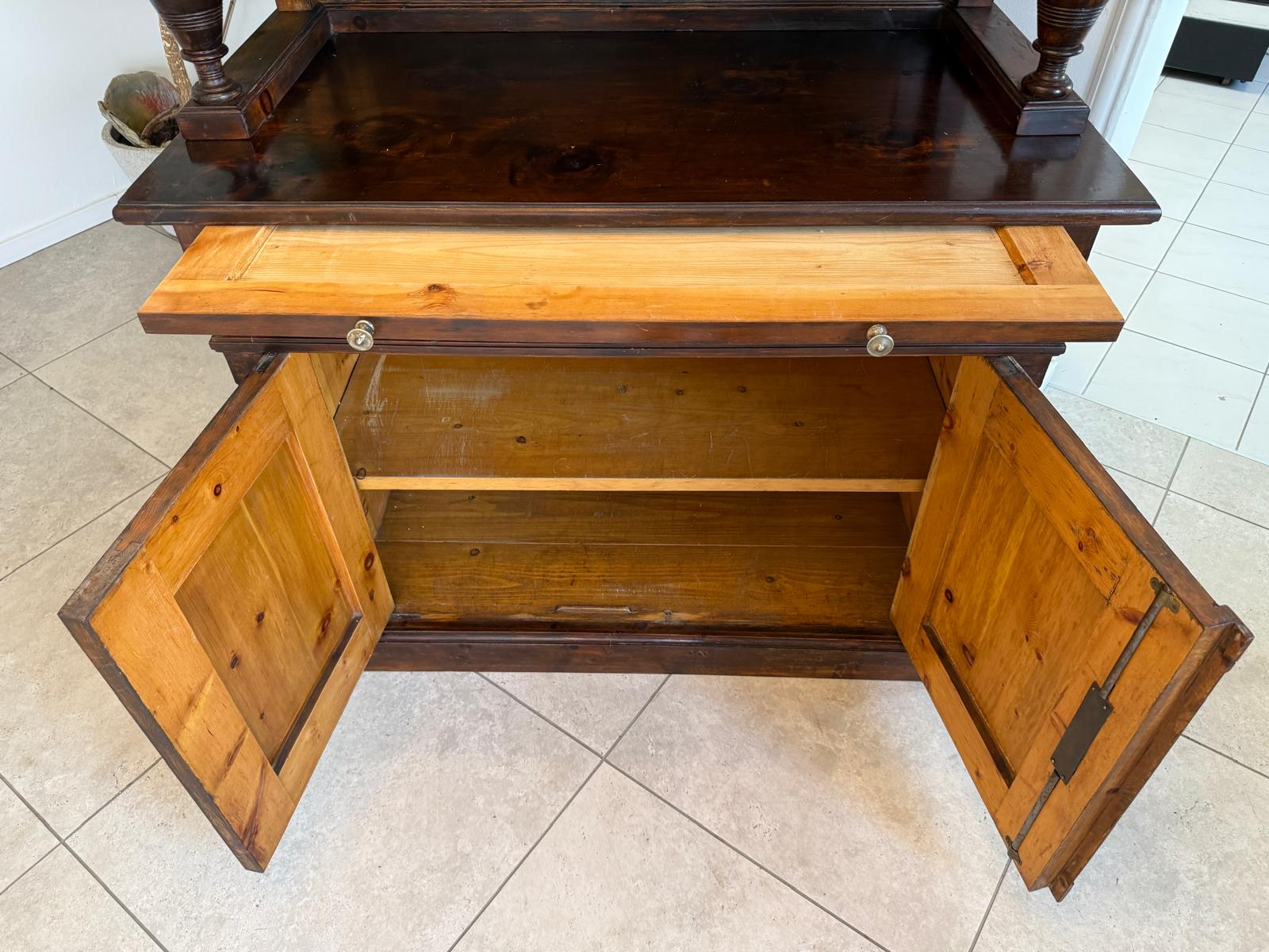 Originale Bäuerlicher Zirbenholz Küchenschrank Küchenkredenz D1257