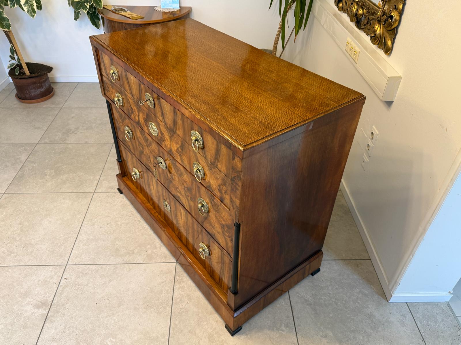 Restaurierte Biedermeier Schreibkommode Nussholz Antiquität G2254