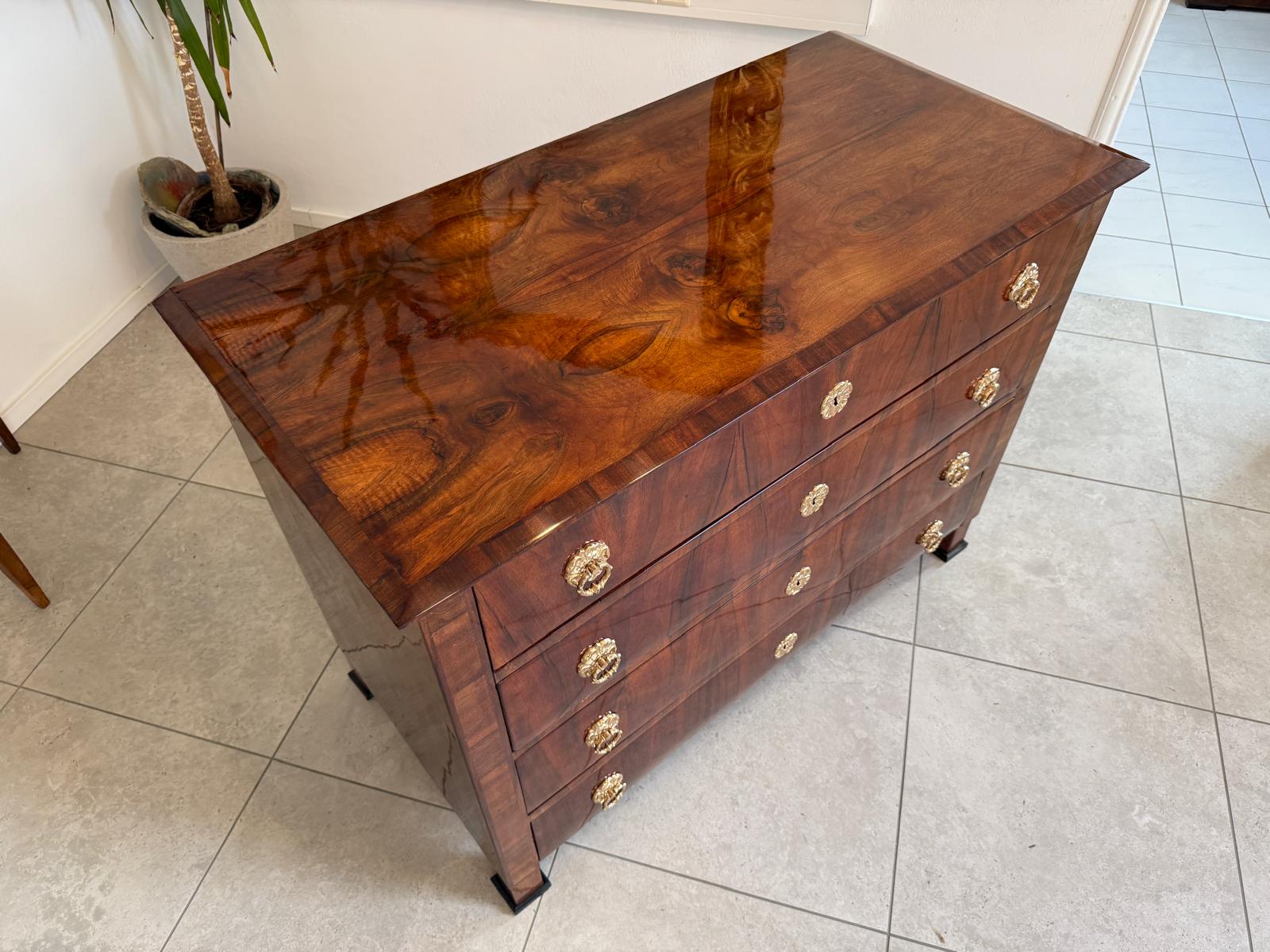 Restaurierte Biedermeier Kommode 4 Ladenkommode Nussholz G2210