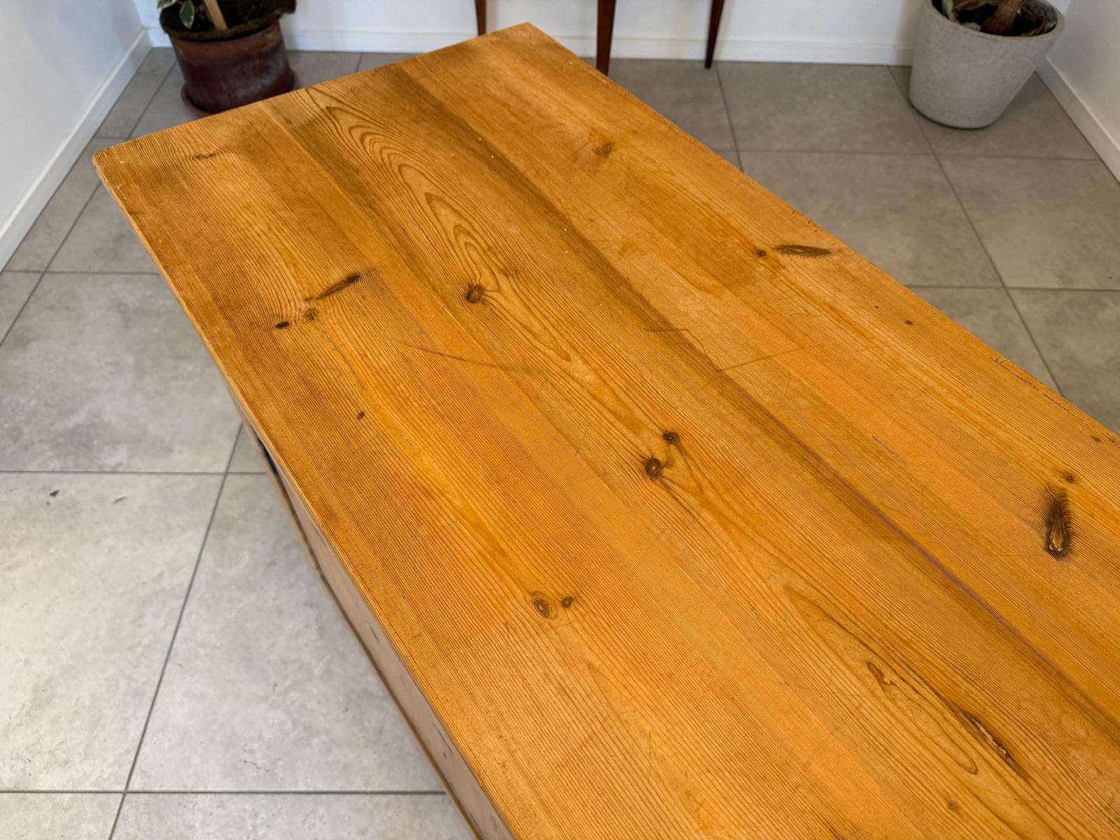 Urige bäuerliche Bar Altholz Vintage Verkaufstheke Schneidertisch G2256