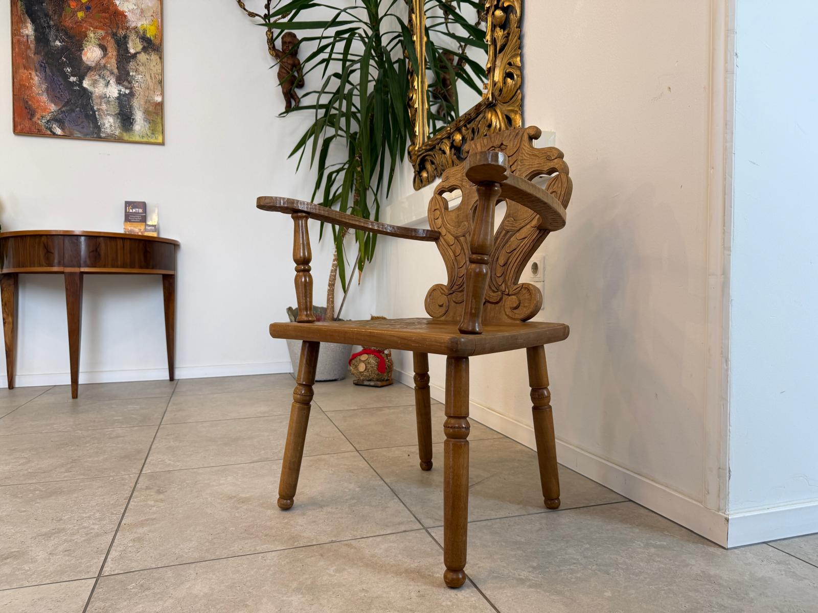 Bäuerlicher Bauernsessel Armlehnstuhl Stuhl Herzerlsessel 1 Stück D1006