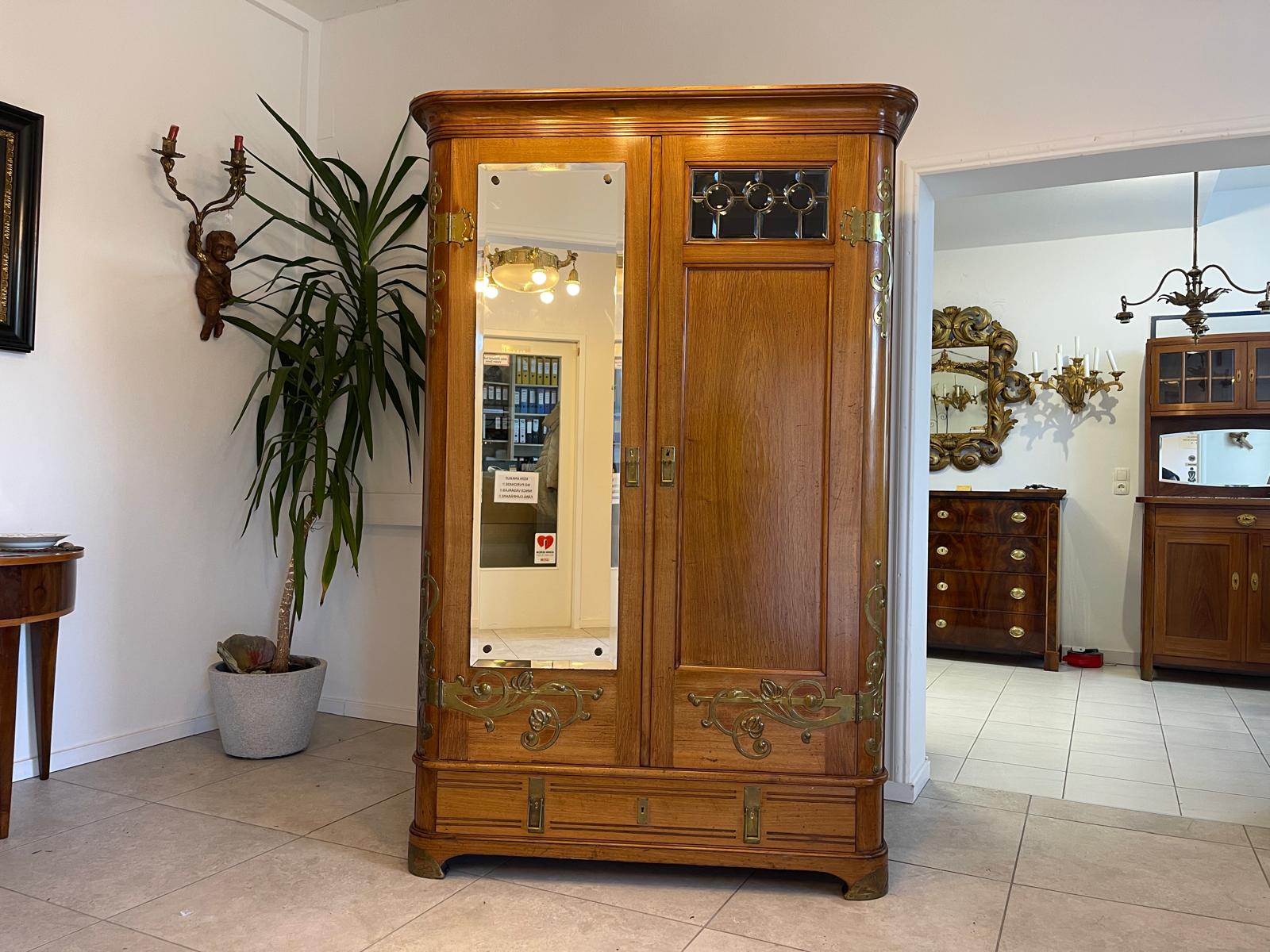 Originaler Jugendstil Glasschrank Bücherschrank Garderobenschrank E1015