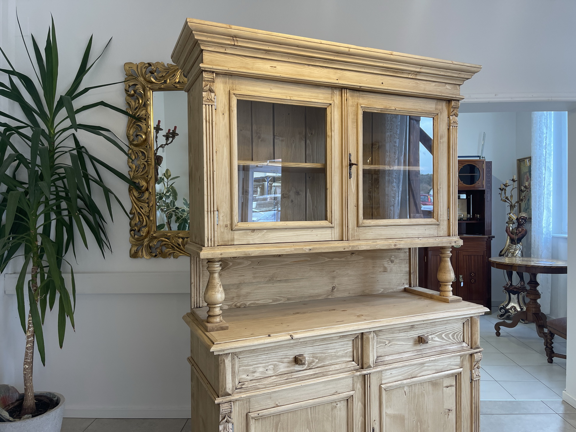 Biedermeier-Barock-05s9pCcVAAIYH2o Gründerzeit Küchenkredenz Antike Vitrinenschrank aus massivem Fichtenholz A4077
