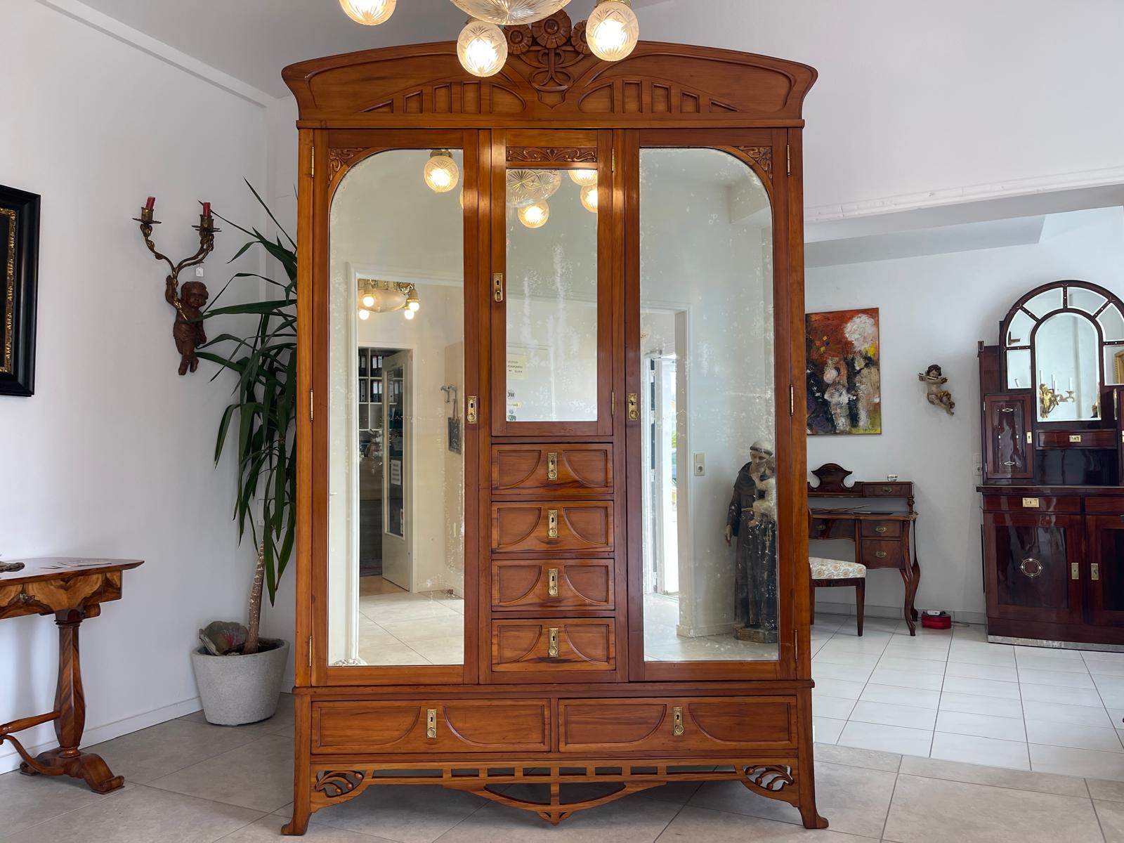 Geräumiger Jugendstil Glasschrank Kleiderkasten Schrank Garderobenschrank G1351