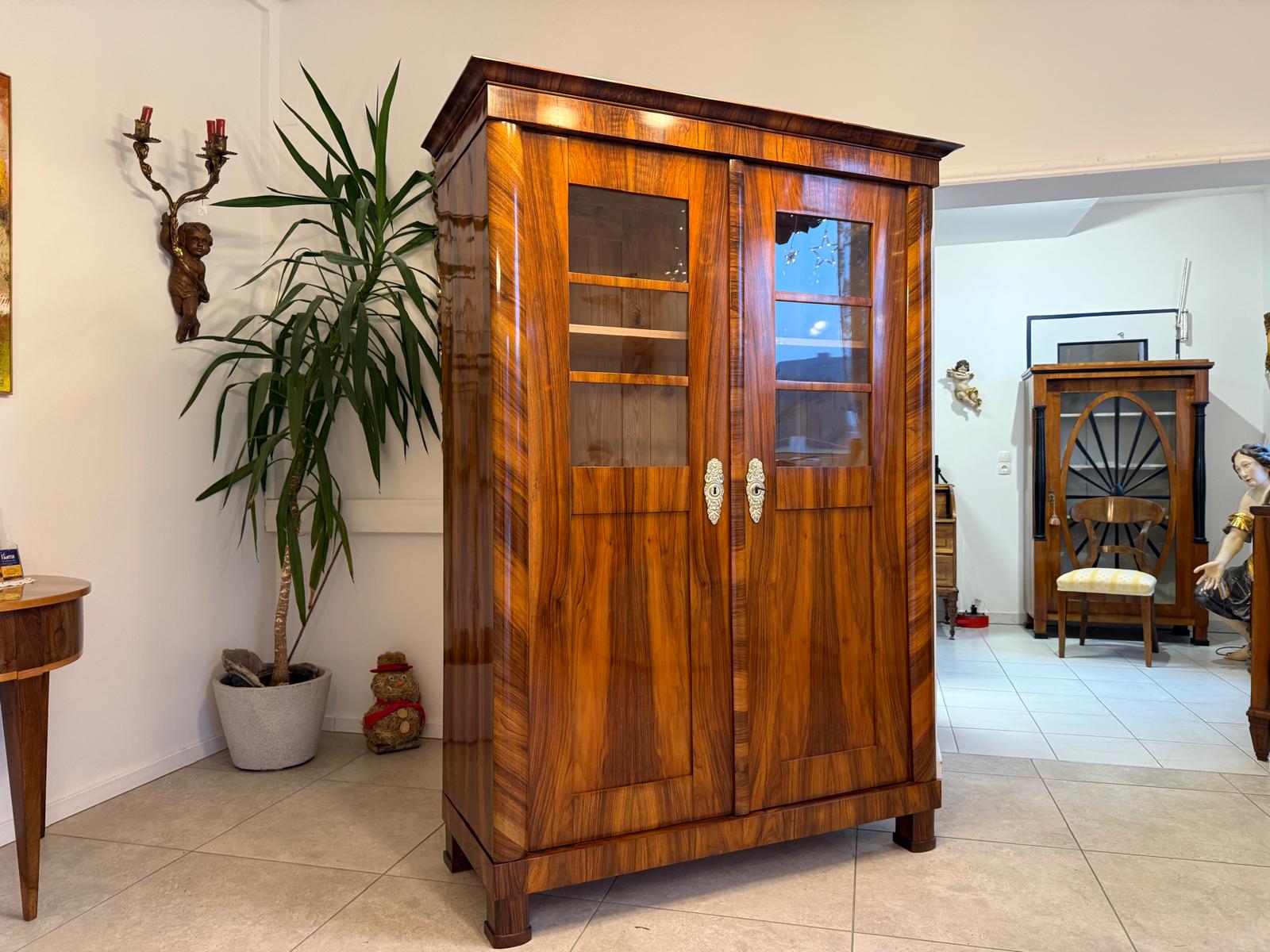 SALE Restaurierte Biedermeier Vitrine Bücherschrank ANTIQUITÄT G2393
