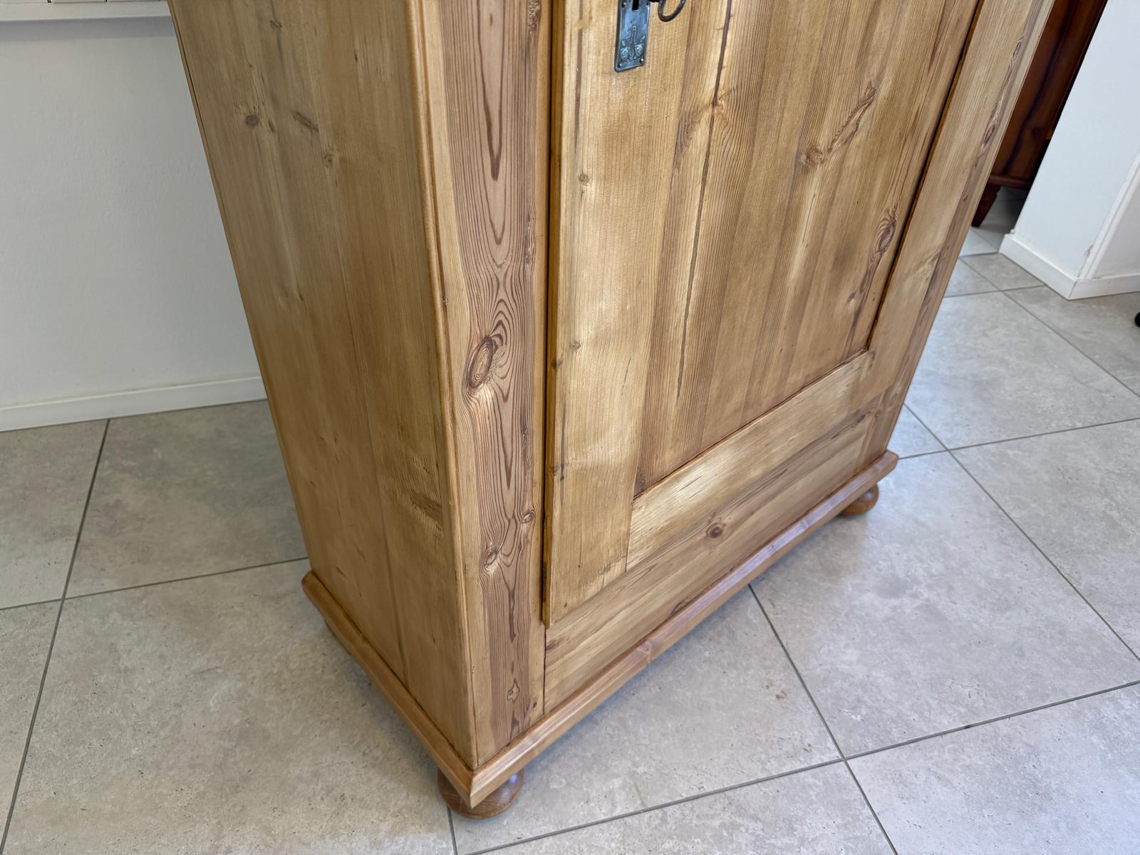 Originaler restaurierter Biedermeier Bauernschrank Naturholzschrank G1784