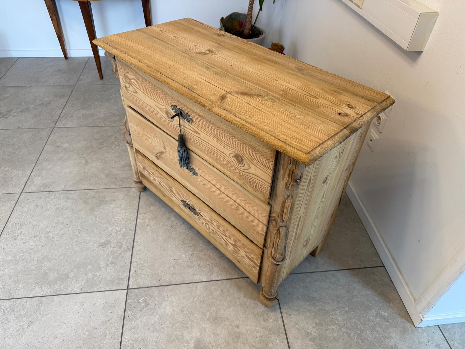 Restaurierte Gründerzeit 3 Laden Kommode Luize Phillipe Weichholz G2299