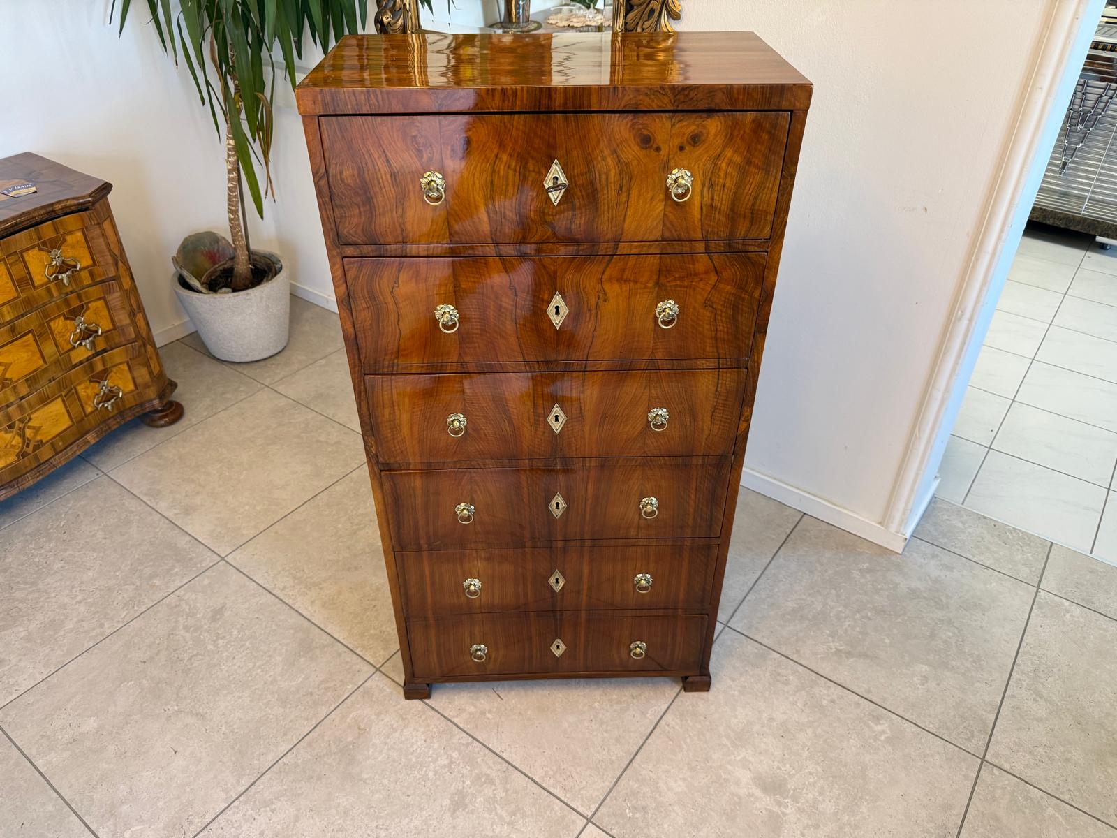 Biedermeier Wochenkommode Nussholz Restauriert D2606