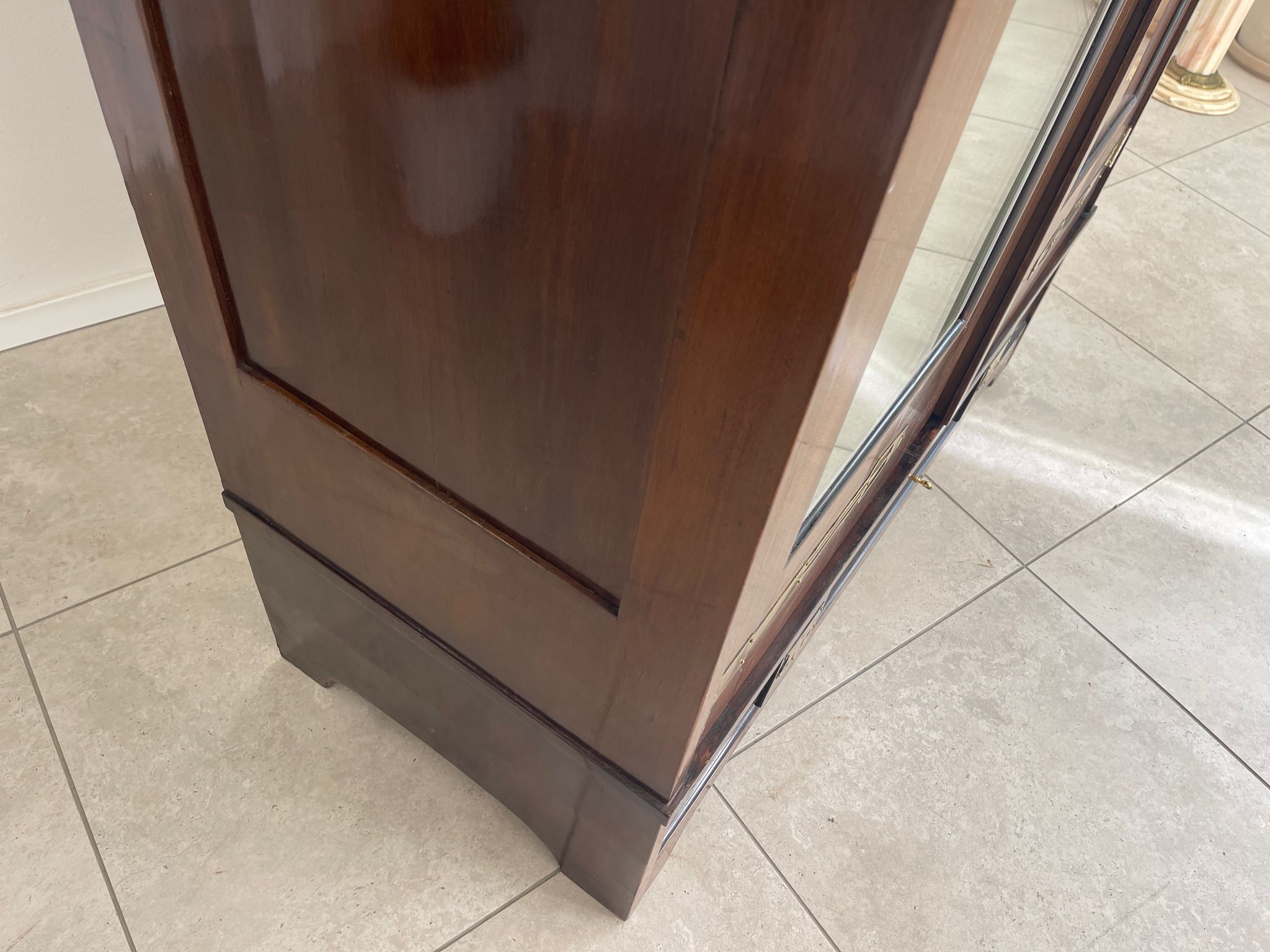 Traum Jugendstil Bücherschrank Spiegelschrank Marketiert Antiquität G1295