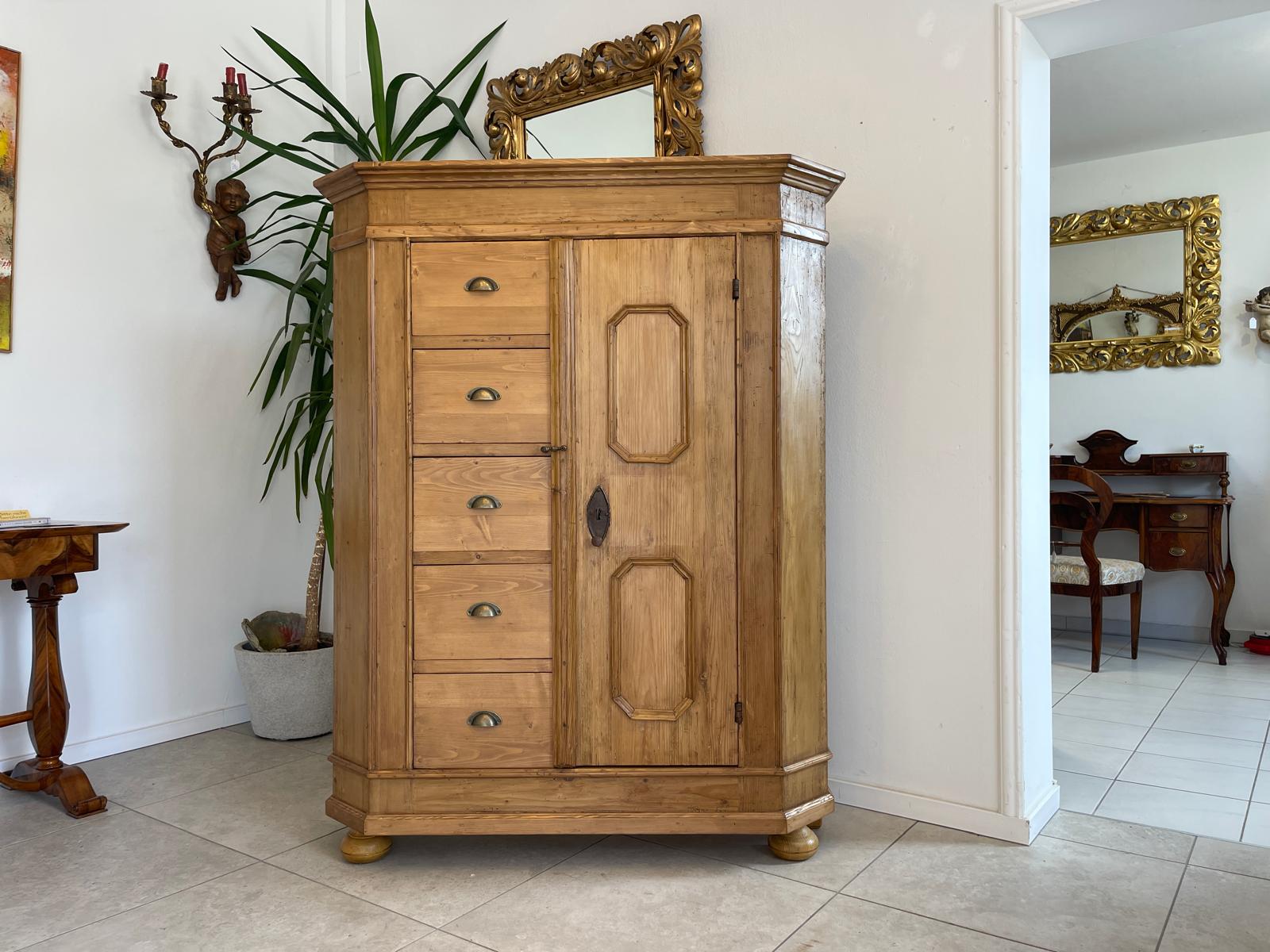 Uriger Biedermeier Brotschrank Almerschrank Speiskasten Bauernkasten G1648