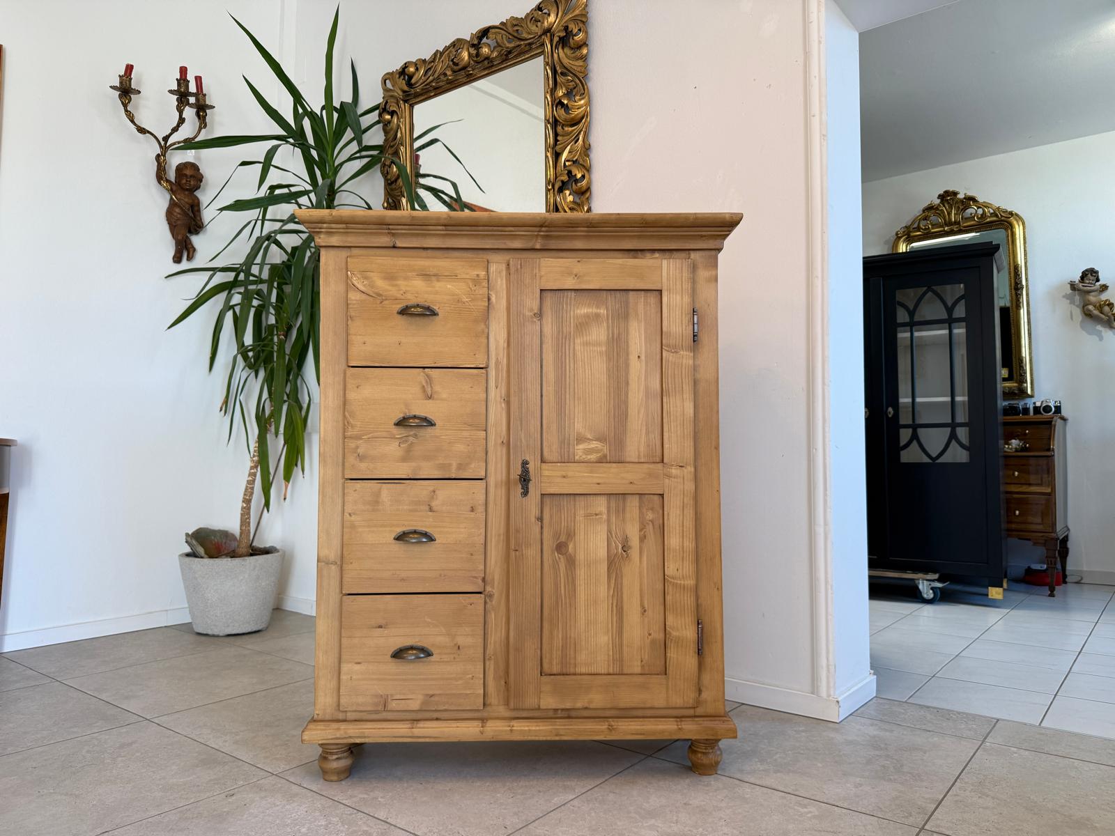 Brotschrank Almerschrank Speiskasten Bauernkasten Naturholzschrank  G2178