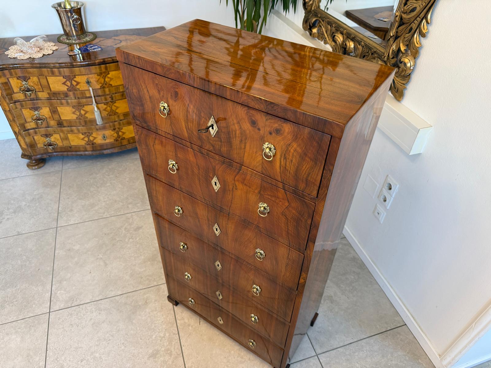 Biedermeier Wochenkommode Nussholz Restauriert D2606