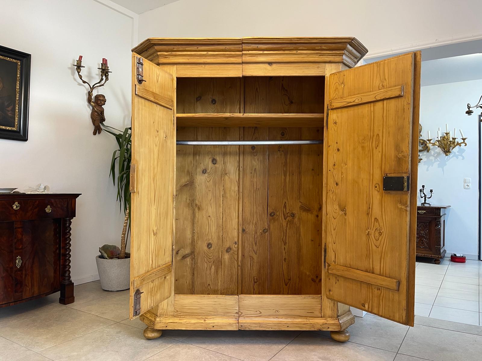 08c30bee-f815-4c47-9911-5cf7b707e118 Bauernschrank Barockschrank Barock Hallenschrank Kasten A4976