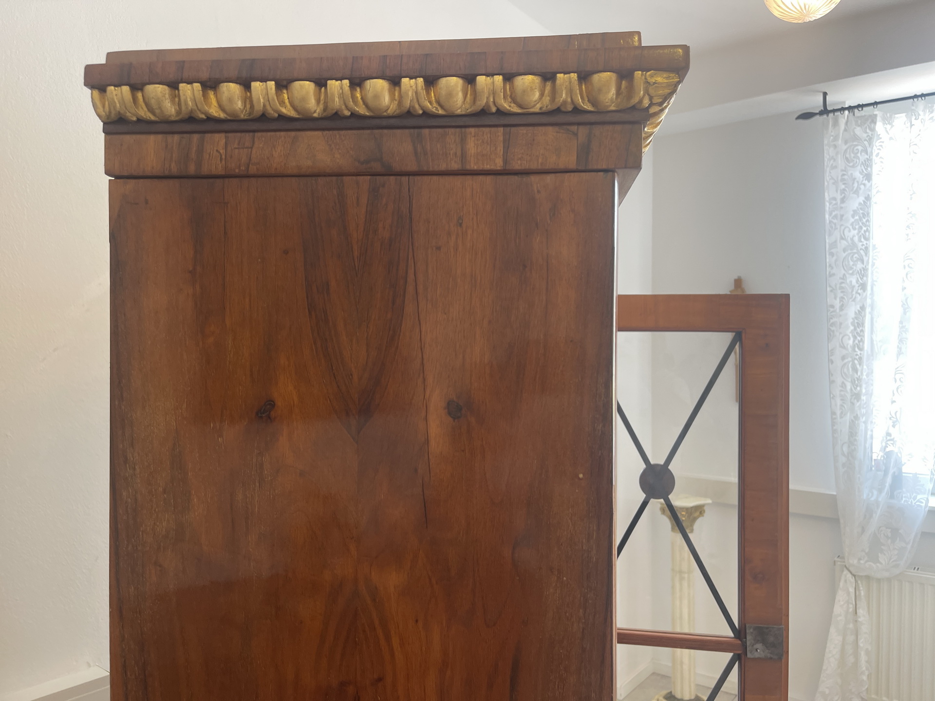 Sale Biedermeier Vitrine Bücherschrank Nussholz A4483