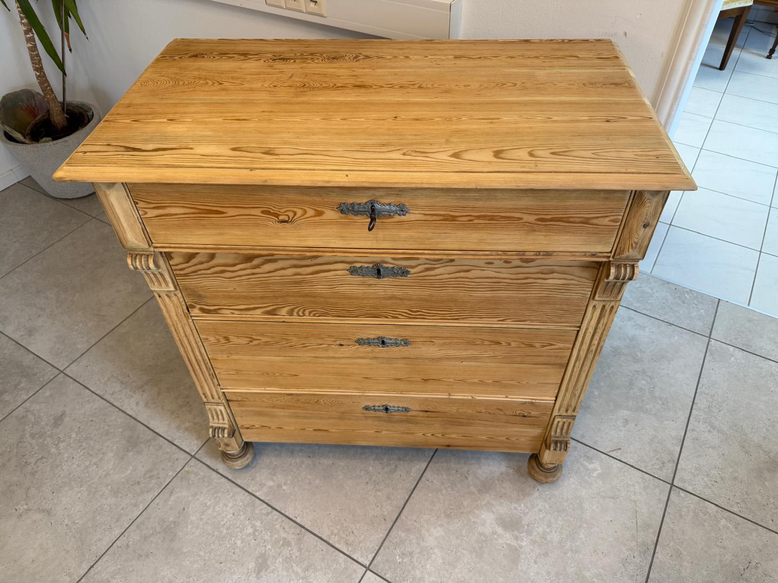 Bäuerliche 4 Ladenkommode Ladenschrank Vollholz Gründerzeit G2332
