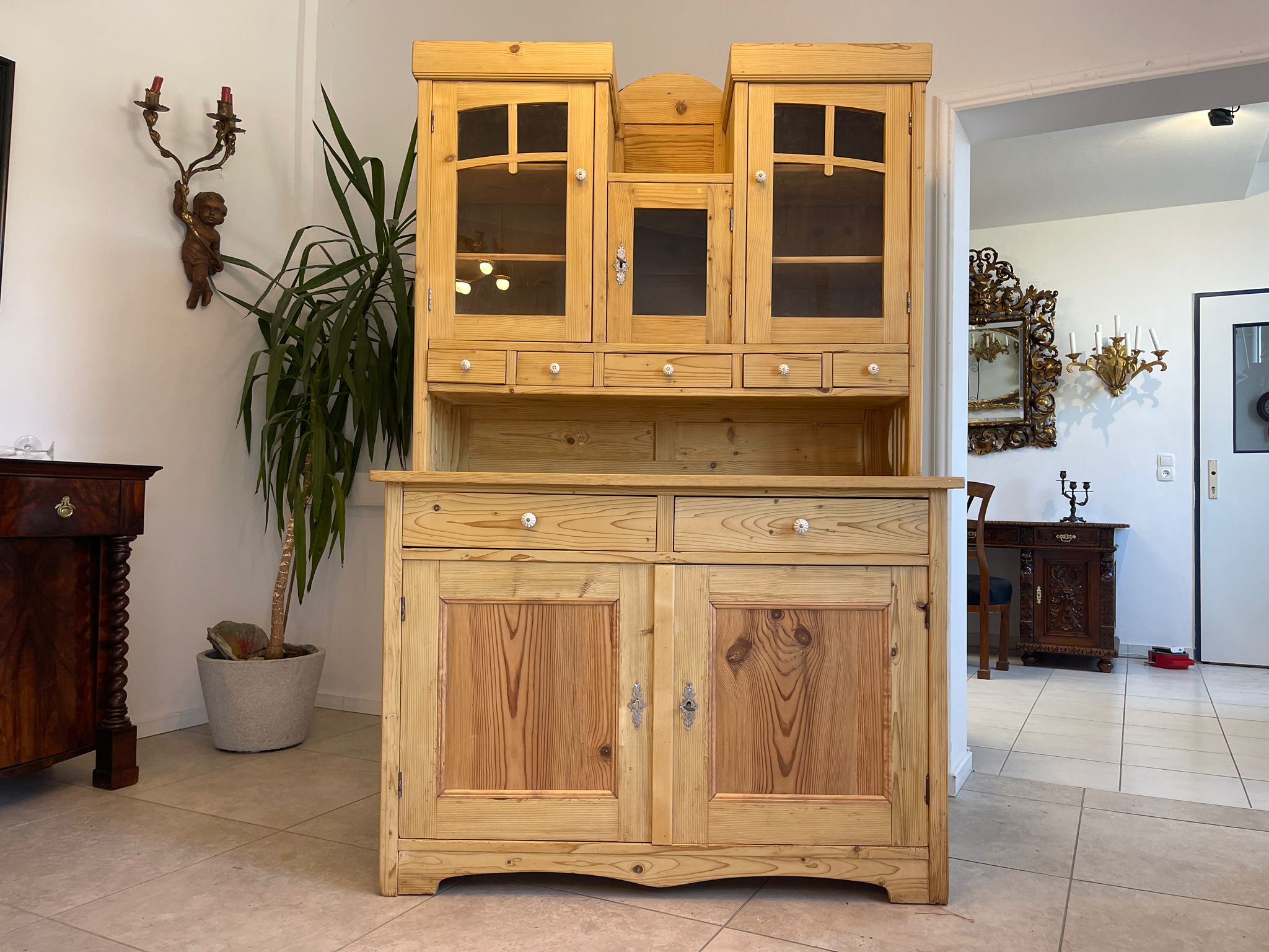 03042d00-9540-43ba-ba00-7d278fa84129 Jugendstil Küchenbuffet Küchenschrank Küchenkredenz A4899