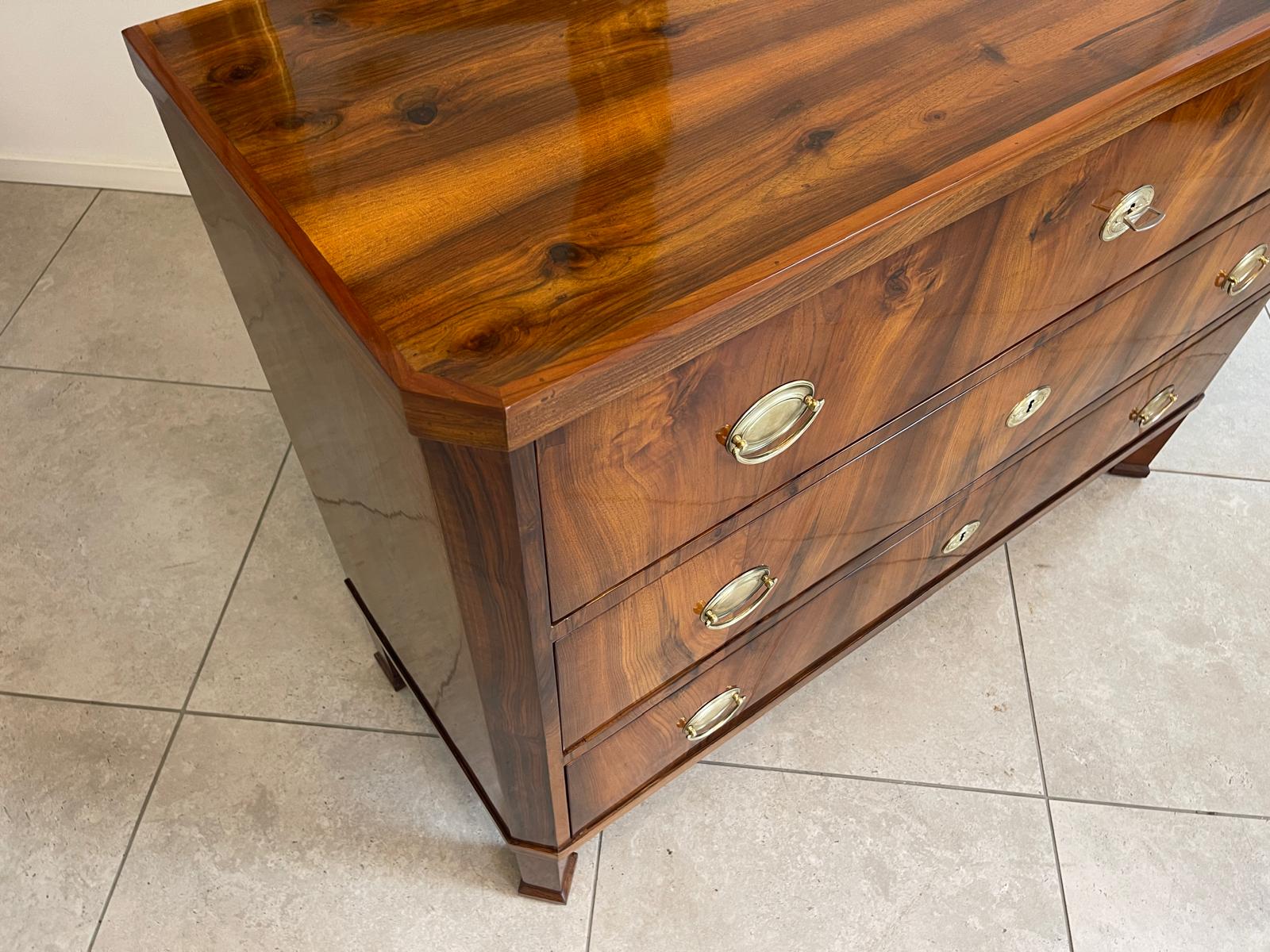 Restaurierte Biedermeier Kommode Sale Antiquität Nussholzfurnier Antiquität G1741