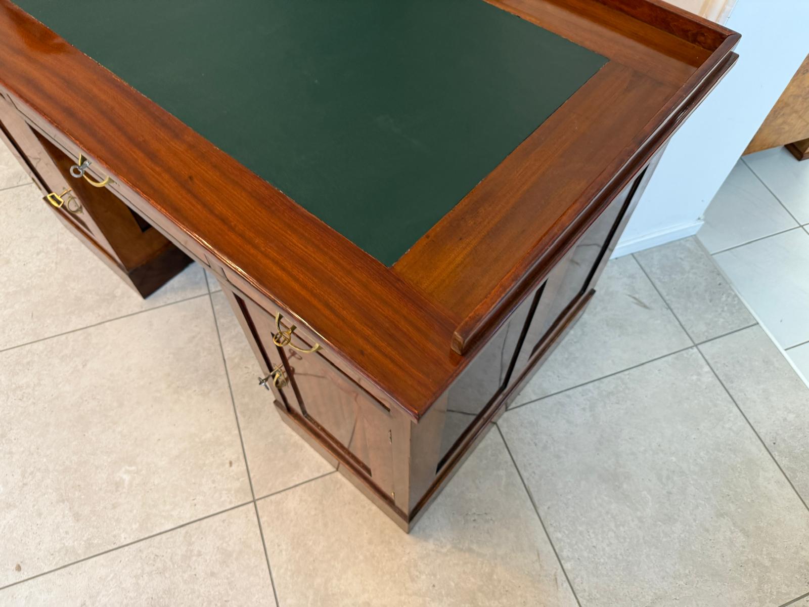 Altrestaurierter Jugendstil Schreibtisch Sekretär Freisteher G1878