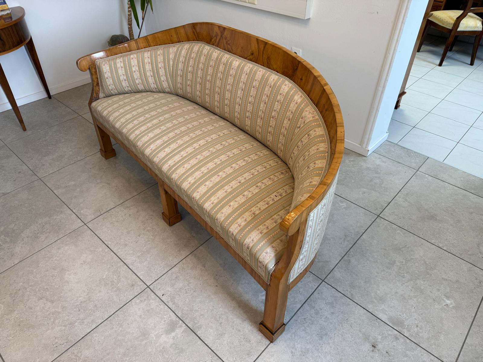 Originales Spätbiedermeier Sofa Diwan Couch D1003