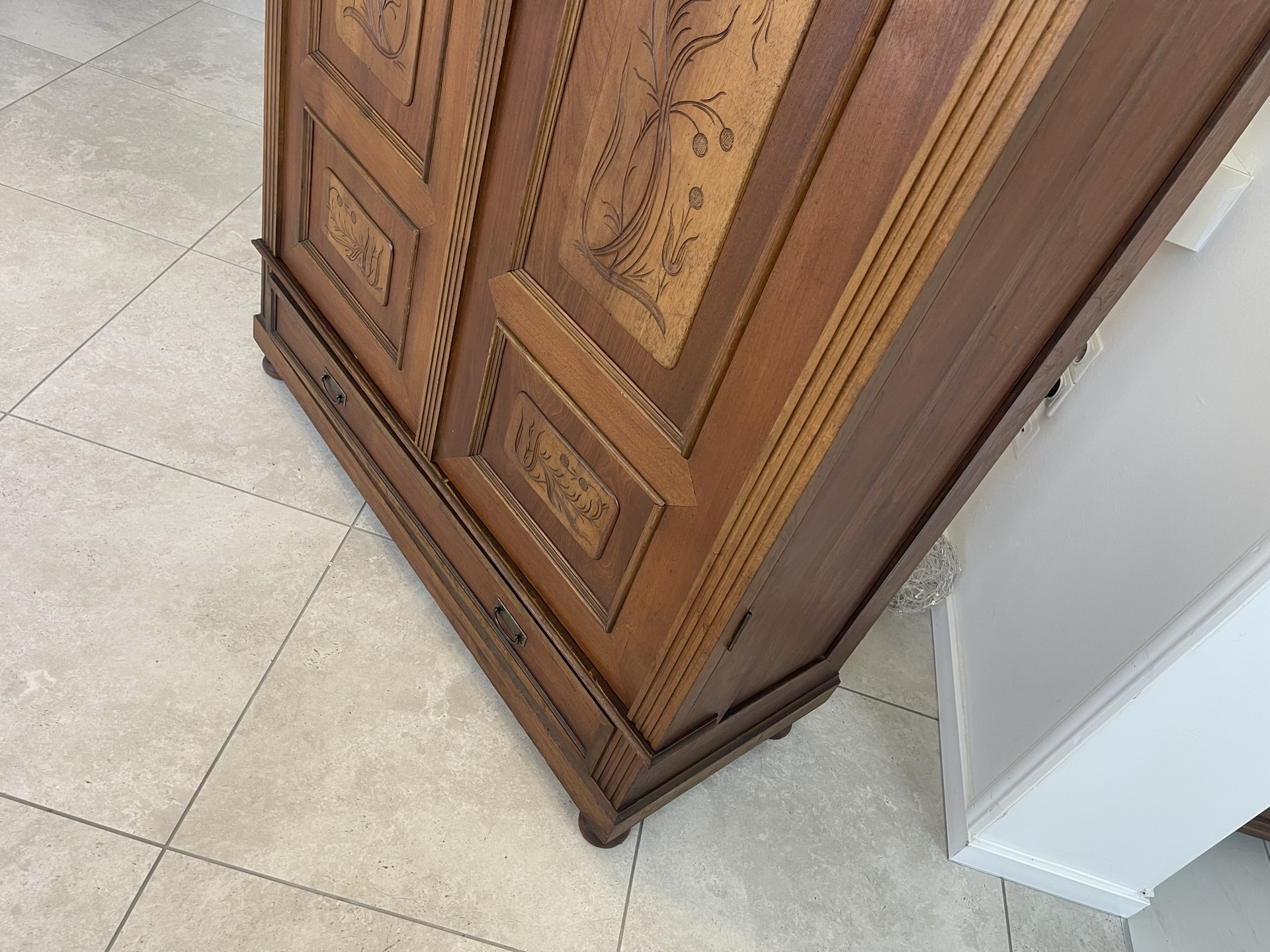 Bauernschrank_12m1pKR3Red4ZXK Gründerzeit Schrank Eichenholz Geschnitzt B1553