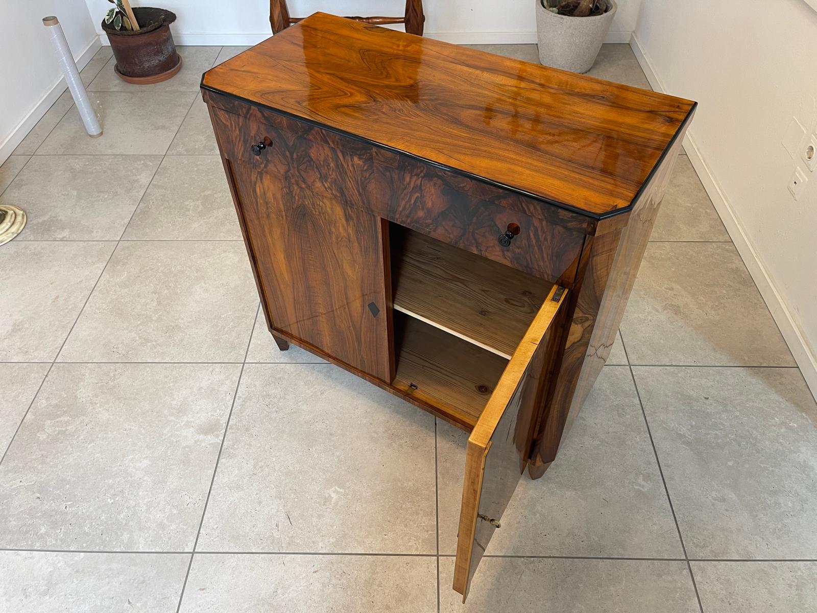 Sale Restaurierte Biedermeier Anrichte Trumeau Nussholz Antiquität G1507