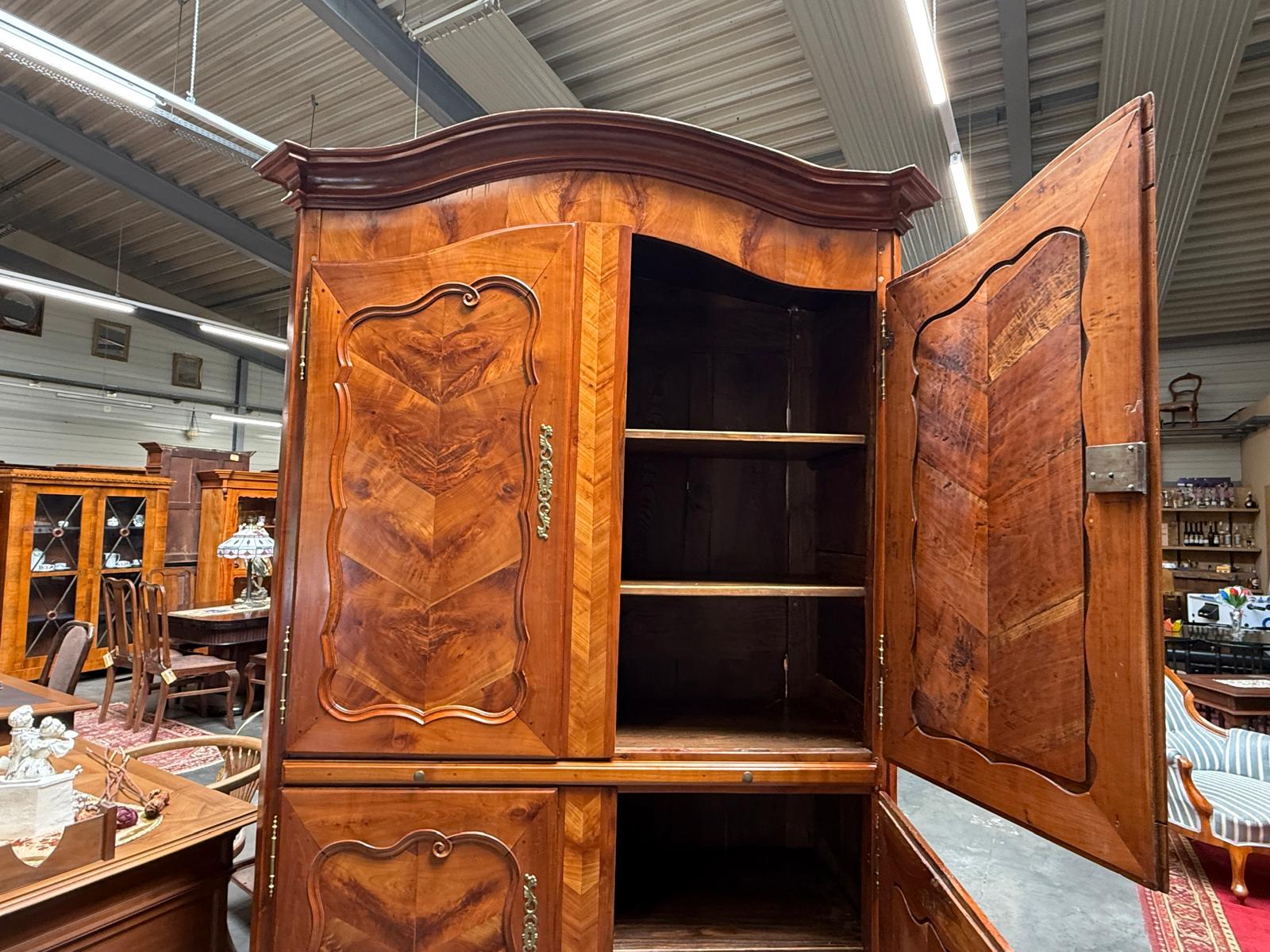 Kabinettschrank um 1800 – viertürig, Nussbaum, Originalzustand Antiquität ifantik G2036