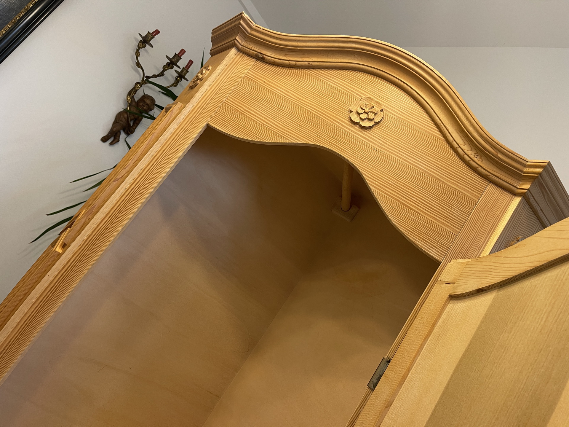 Bauernkasten-70 Bauernschrank Eckschrank Landhausschrank Barockstil B1982