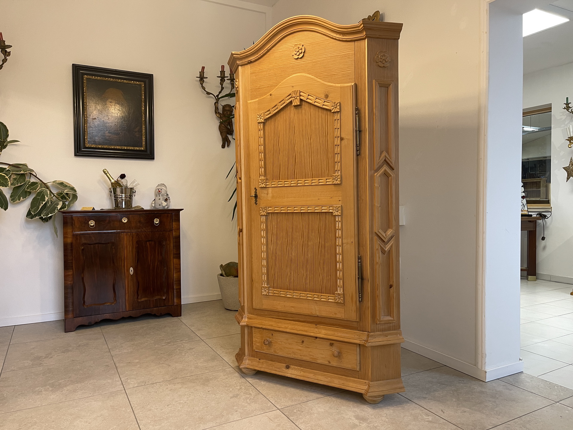 Bauernkasten-62 Bauernschrank Eckschrank Landhausschrank Barockstil B1982