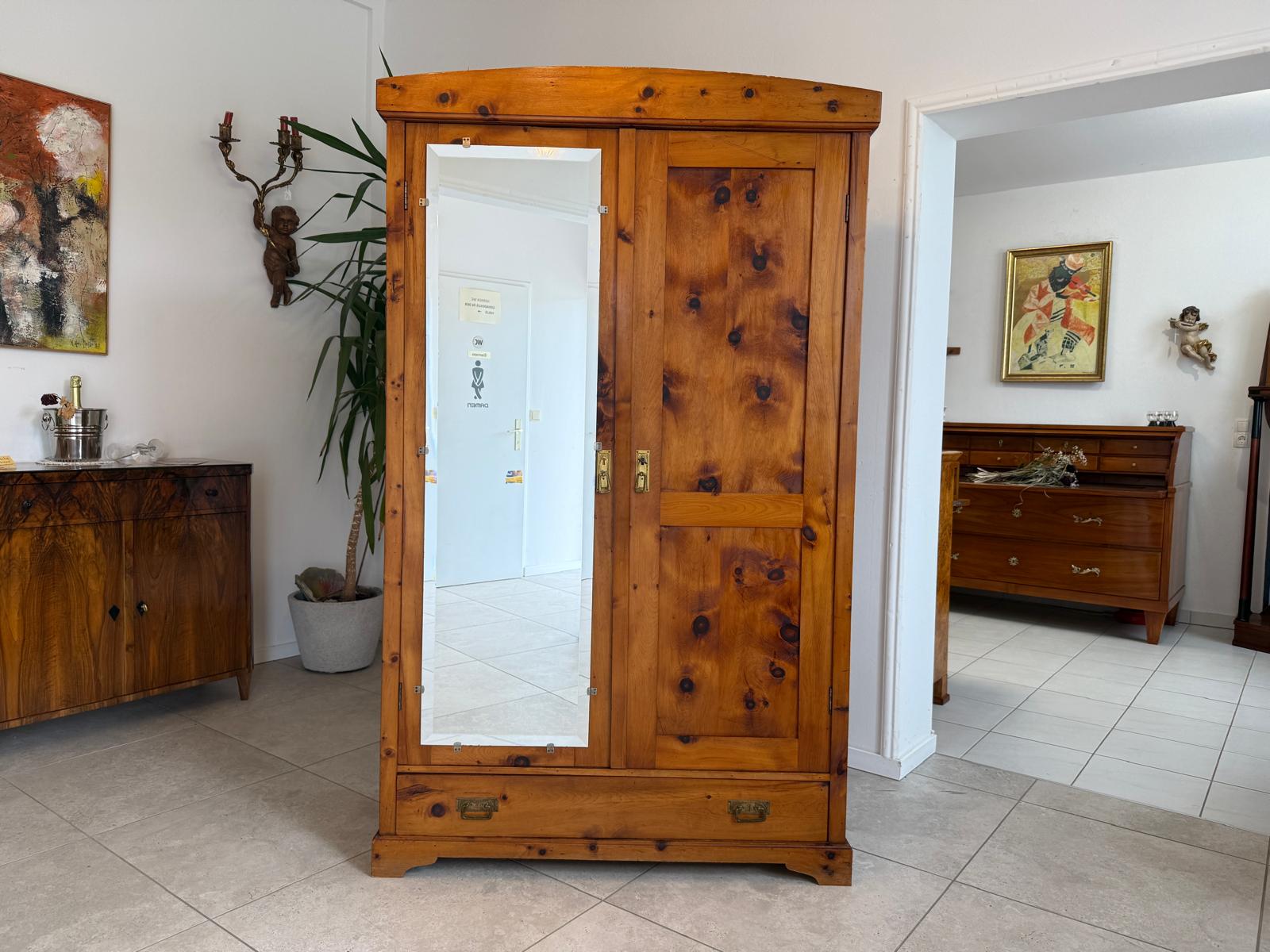 Zirbenholz Schrank Kasten Bauerschrank Kleiderkasten Spiegelschrank G1882