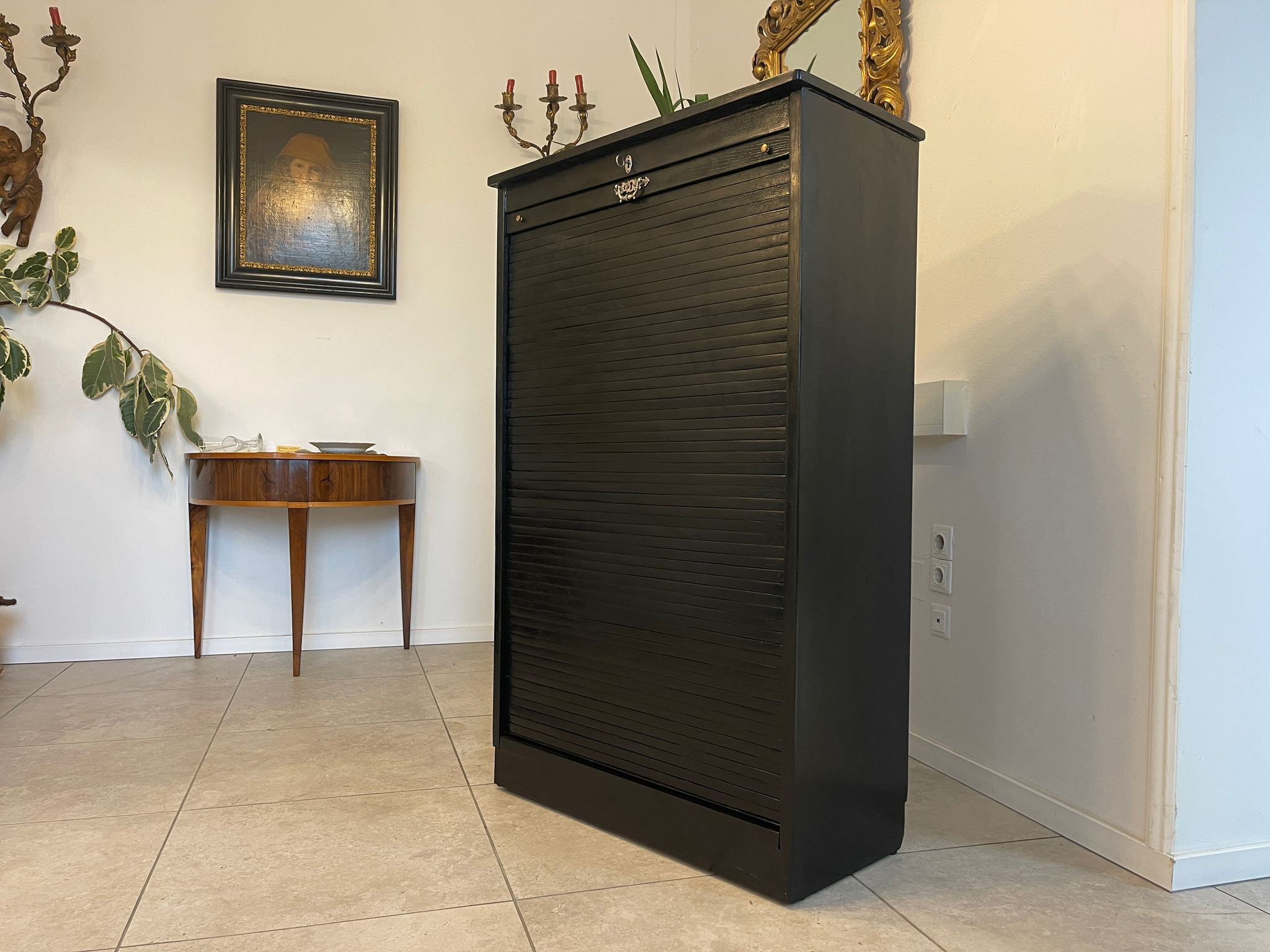 9af8b8a7-a8bf-423c-af3c-e914815270c0 Jugendstil Rolladenschrank Rolladenkasten Schwarz A5072