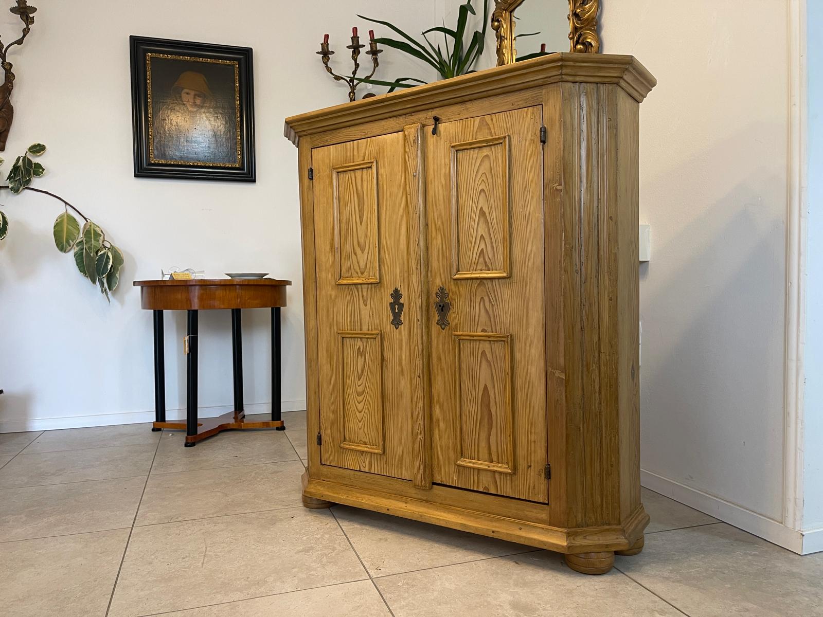 Sale Bäuerlicher Kasten Bauernschrank Barockschrank Antiquität G1244