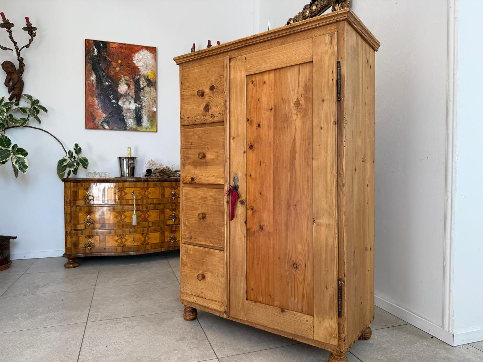 Uriger Biedermeier Brotschrank Almerschrank Speiskasten Bauernkasten D2783