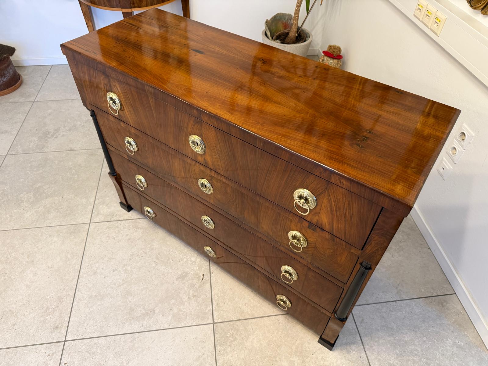 Restaurierte Biedermeier Kommode 4 Ladenkommode Nussholz G2391