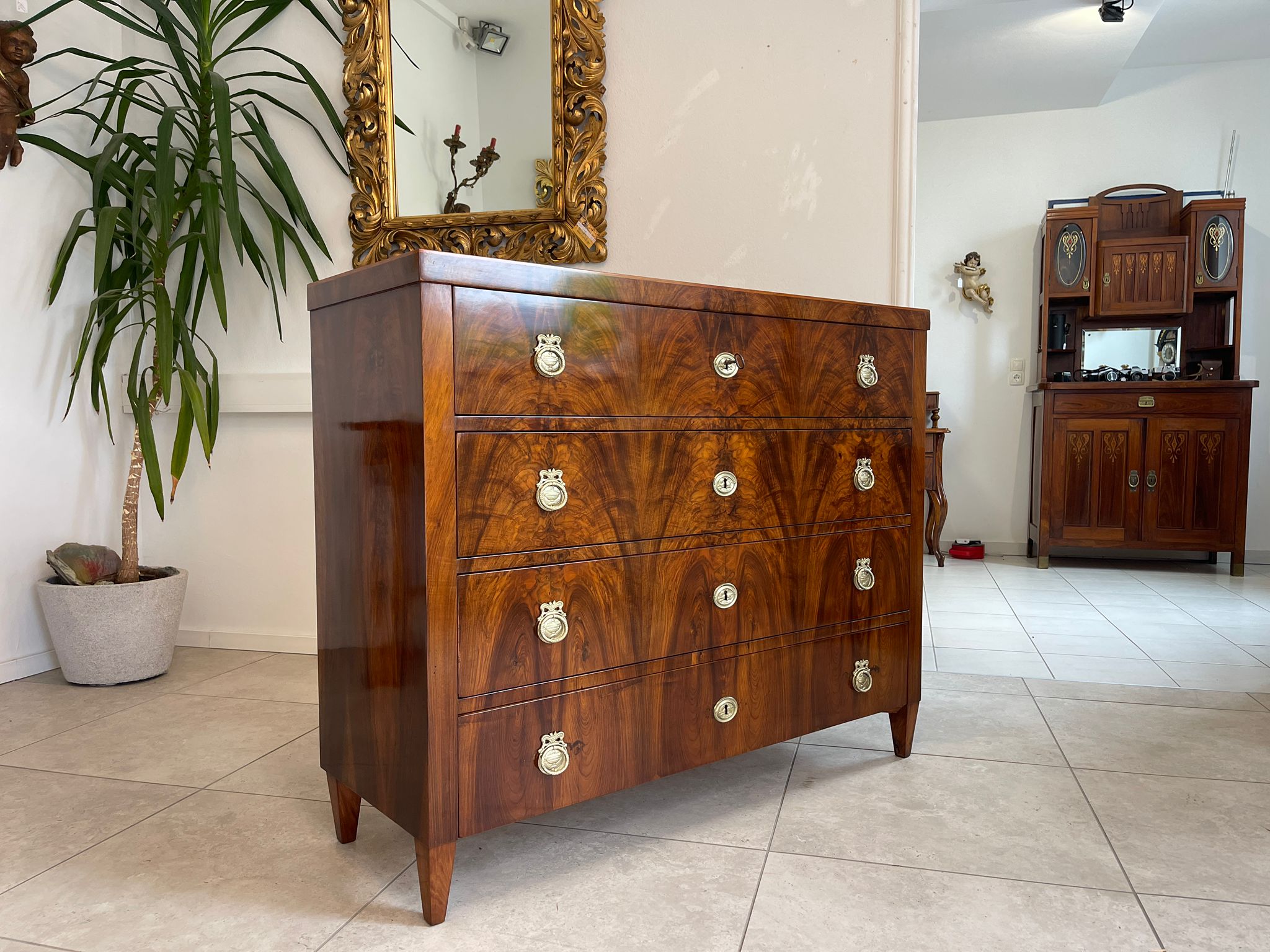Restaurierte Biedermeier Kommode Sale Antiquität Nussholzfurnier G1681